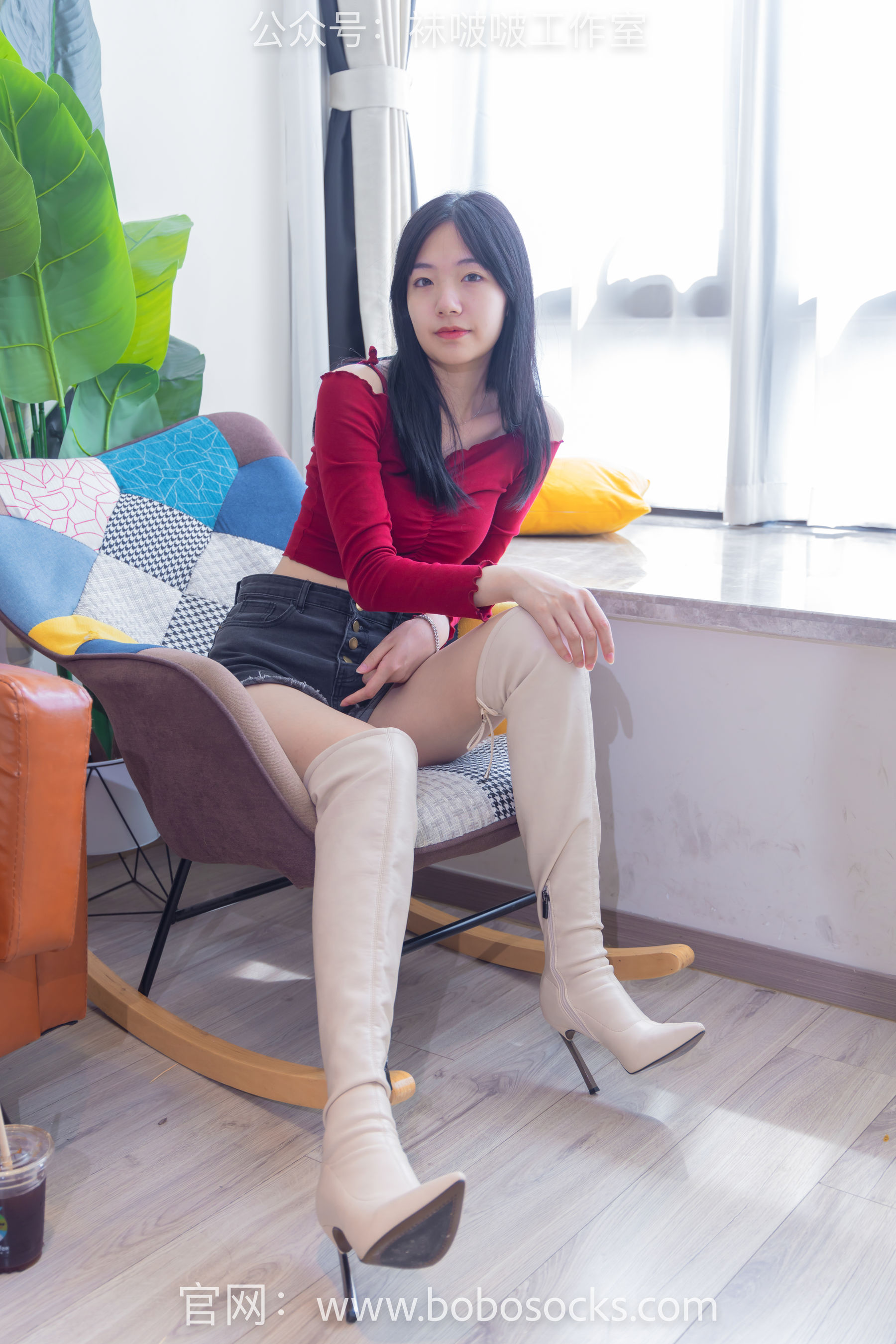 BoBoSocks袜啵啵 No.120 小甜豆-高跟长靴、白棉袜、裸足