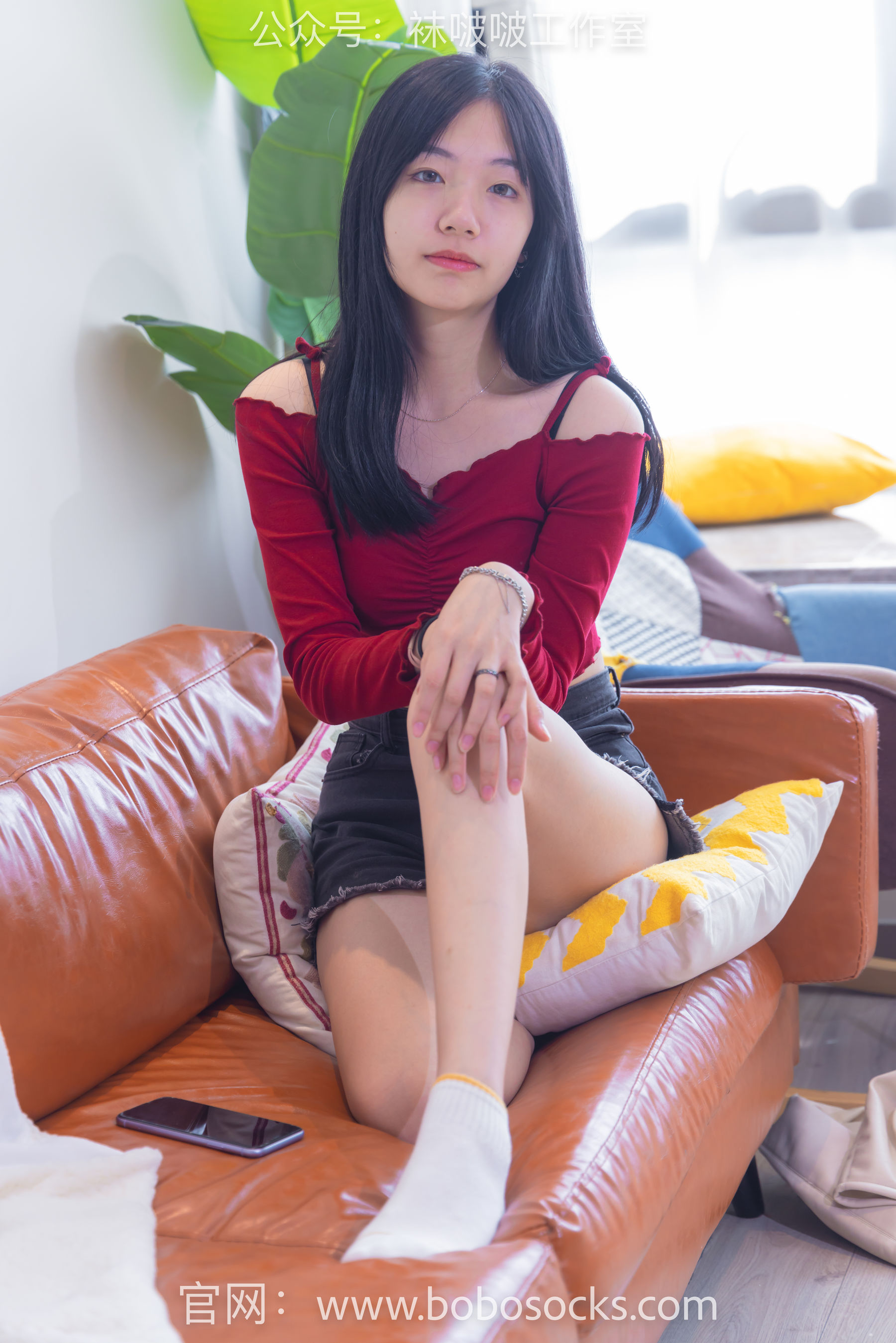 BoBoSocks袜啵啵 No.120 小甜豆-高跟长靴、白棉袜、裸足