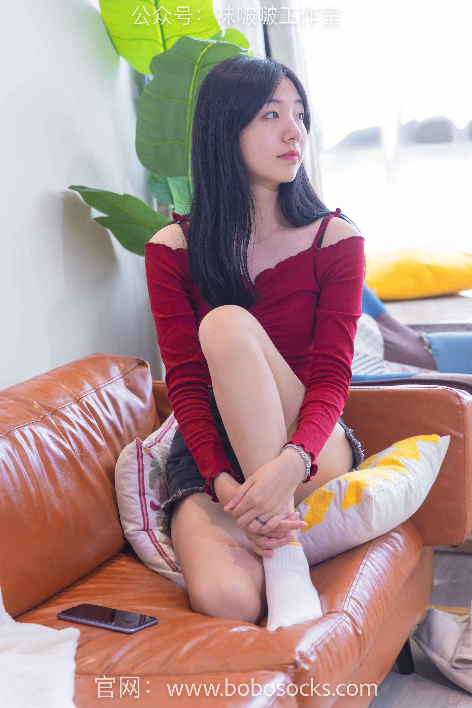 BoBoSocks袜啵啵 No.120 小甜豆-高跟长靴、白棉袜、裸足