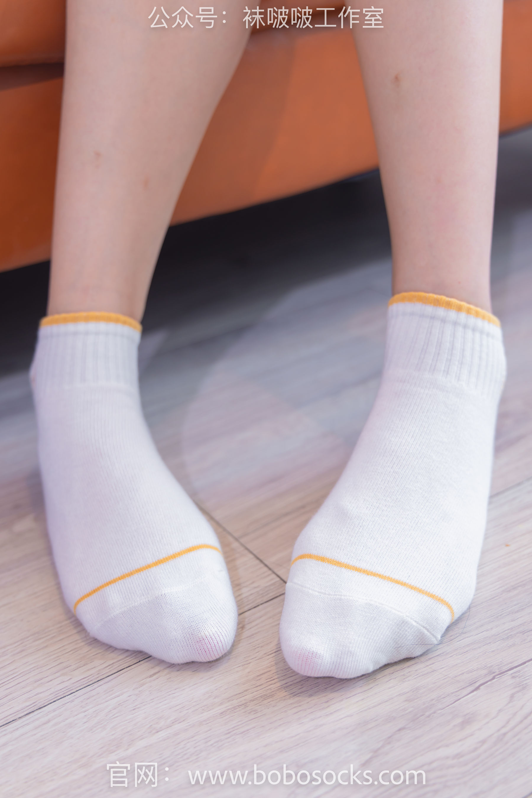 BoBoSocks袜啵啵 No.120 小甜豆-高跟长靴、白棉袜、裸足