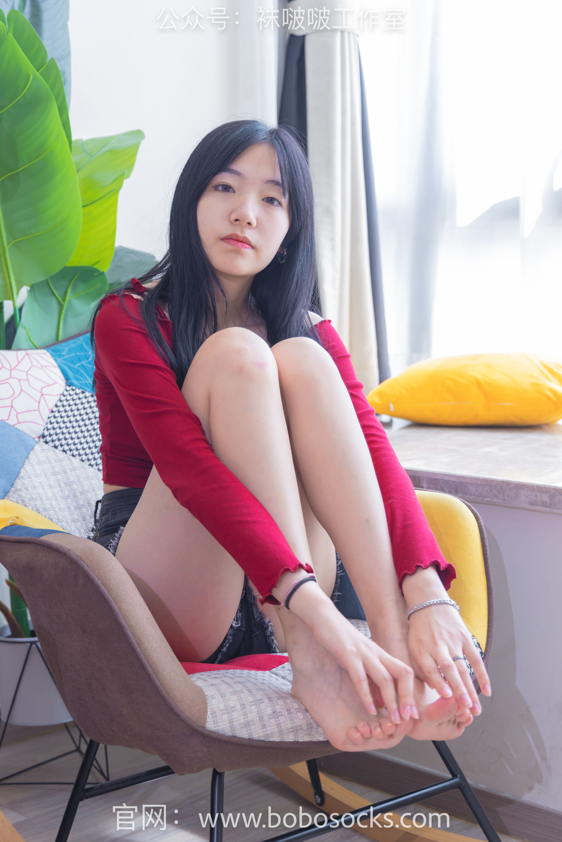 BoBoSocks袜啵啵 No.120 小甜豆-高跟长靴、白棉袜、裸足