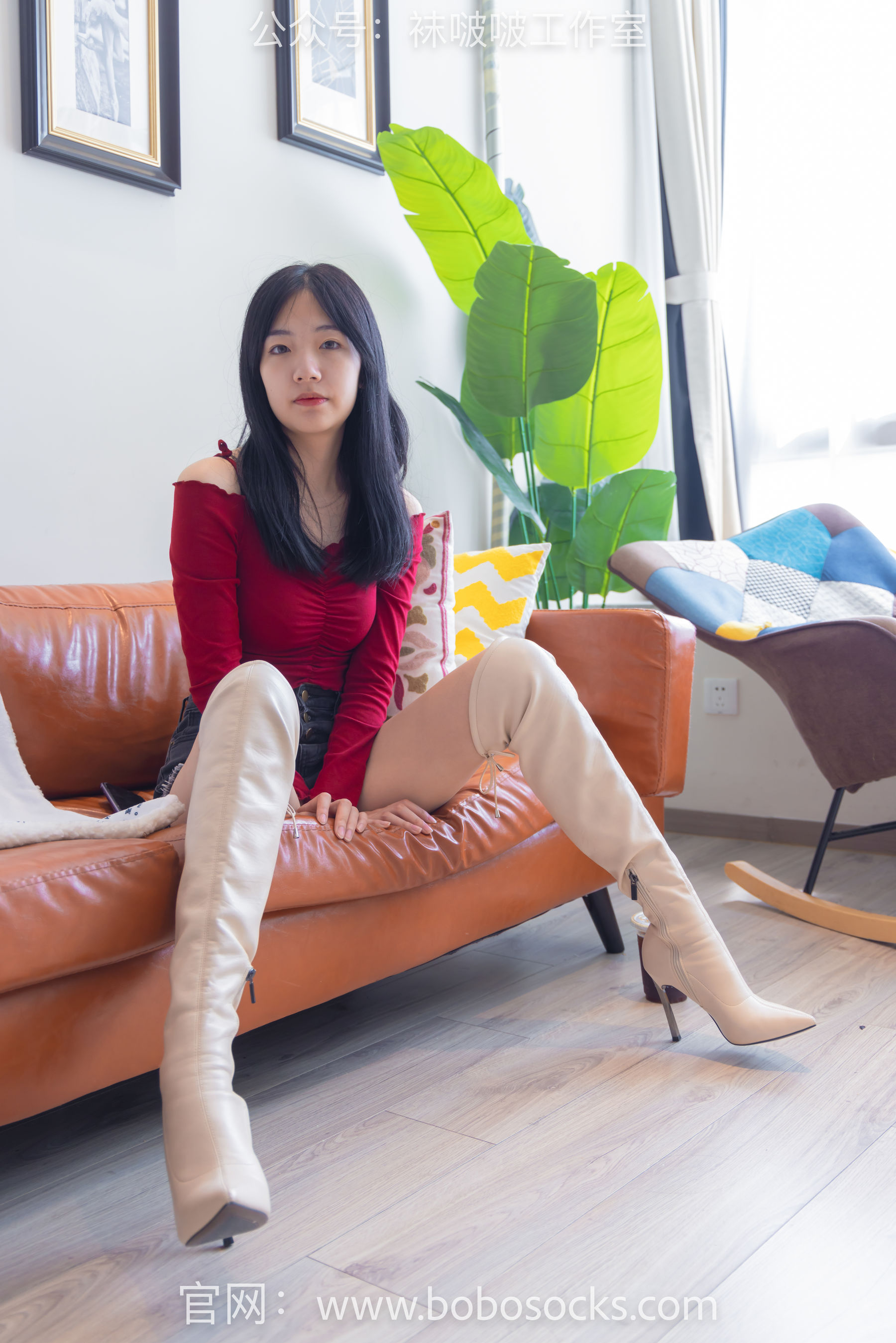 BoBoSocks袜啵啵 No.120 小甜豆-高跟长靴、白棉袜、裸足