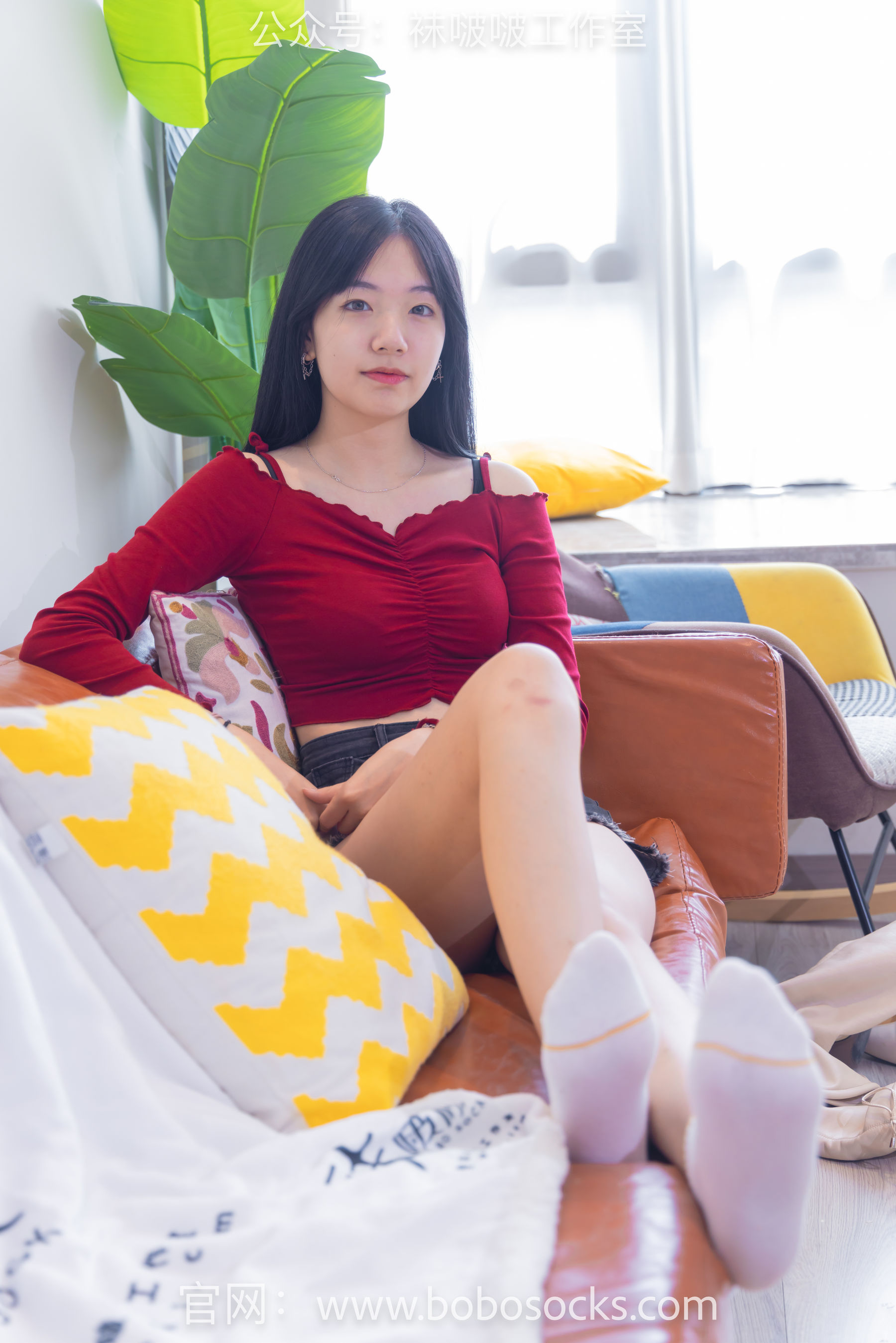 BoBoSocks袜啵啵 No.120 小甜豆-高跟长靴、白棉袜、裸足