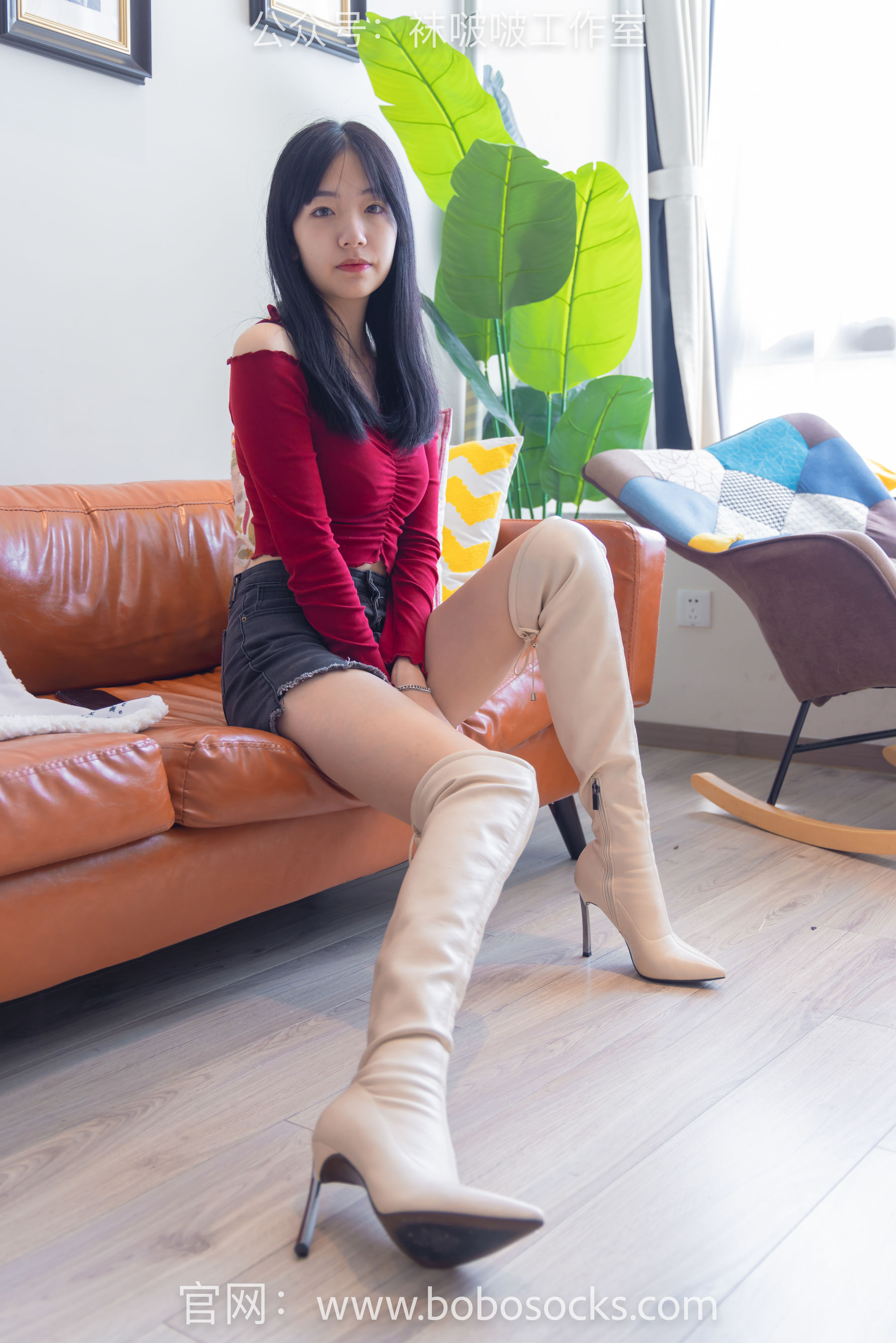 BoBoSocks袜啵啵 No.120 小甜豆-高跟长靴、白棉袜、裸足
