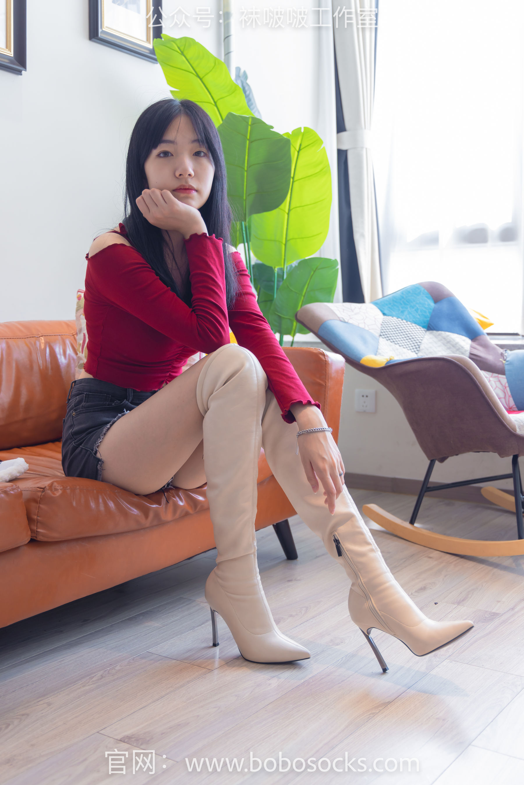 BoBoSocks袜啵啵 No.120 小甜豆-高跟长靴、白棉袜、裸足