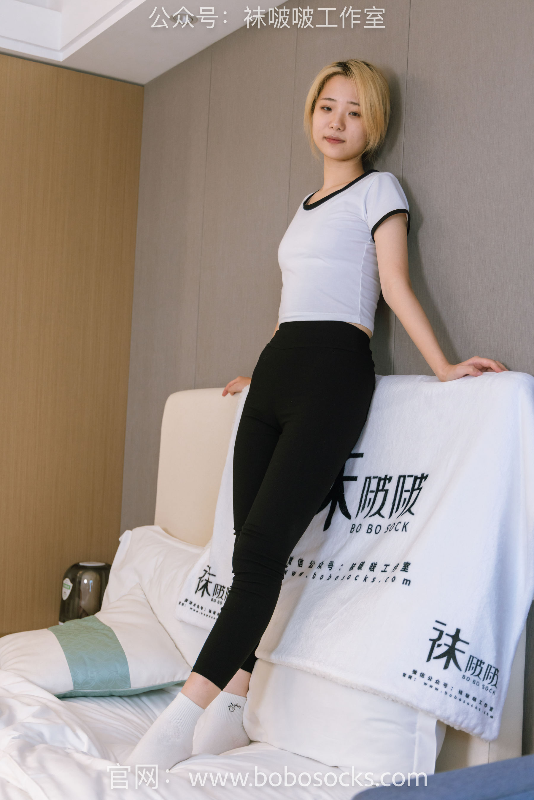 BoBoSocks袜啵啵 No.122 小淳-高跟长靴、白棉袜、裸足