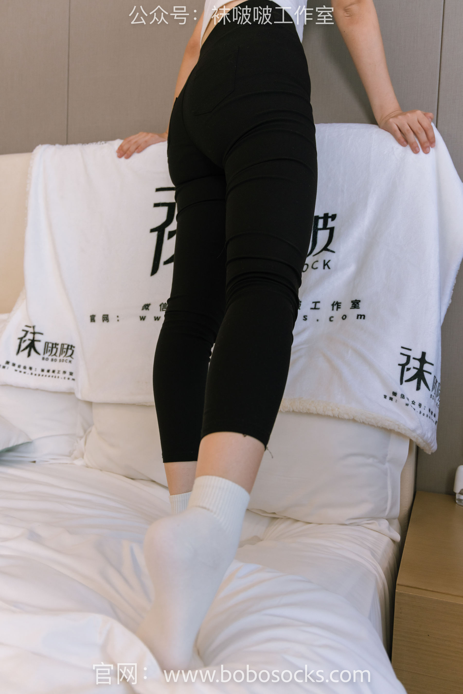BoBoSocks袜啵啵 No.122 小淳-高跟长靴、白棉袜、裸足