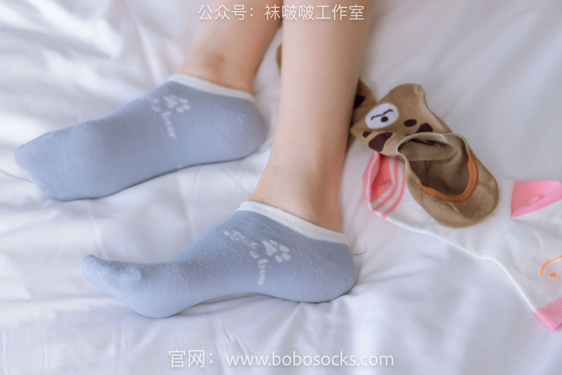 BoBoSocks袜啵啵 No.127 稚予-麦昆板鞋、两双自然穿旧棉袜、裸足