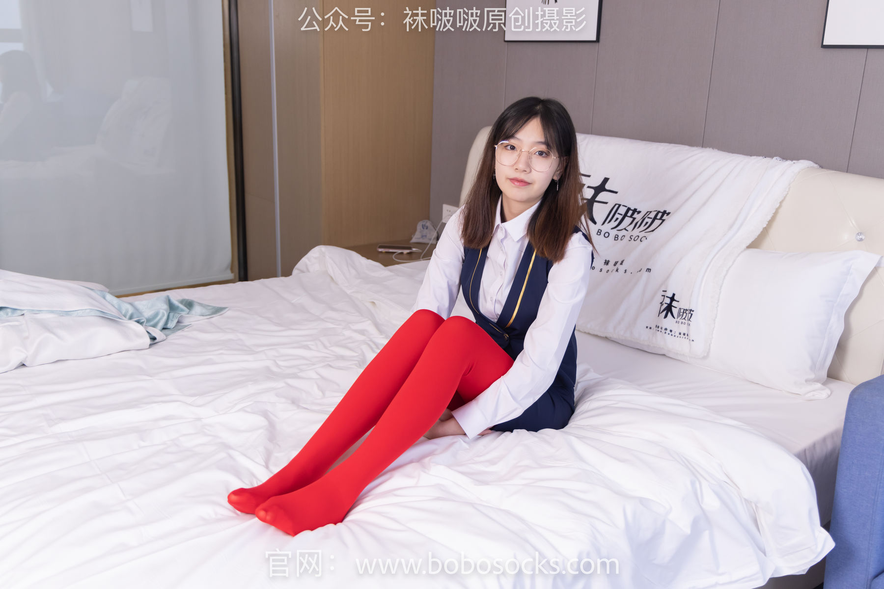 BoBoSocks袜啵啵 No.132 小甜豆-aj1板鞋、蓝色短靴、厚黑丝、厚红丝