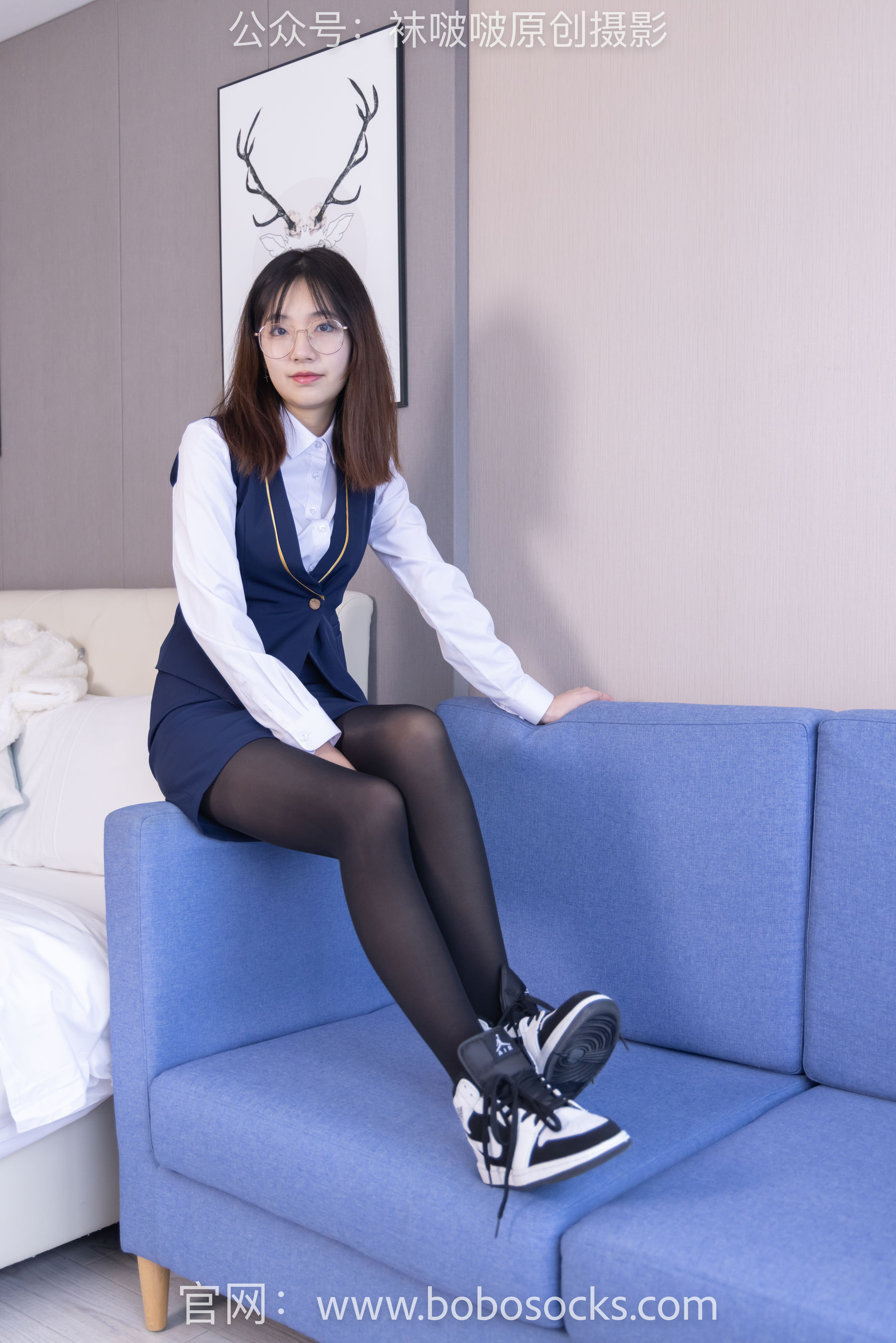 BoBoSocks袜啵啵 No.132 小甜豆-aj1板鞋、蓝色短靴、厚黑丝、厚红丝