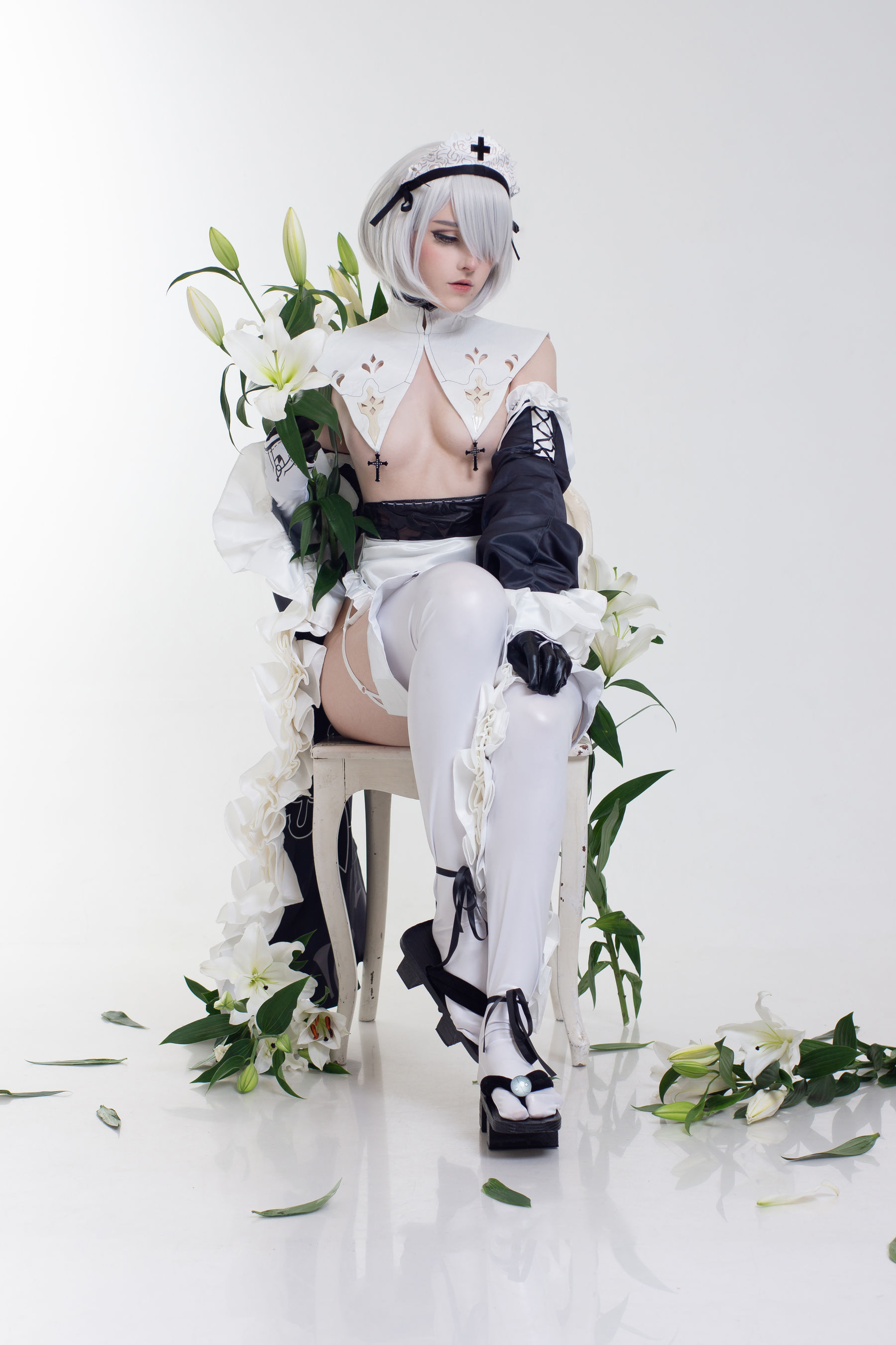Candy Ball - Maid 2B
