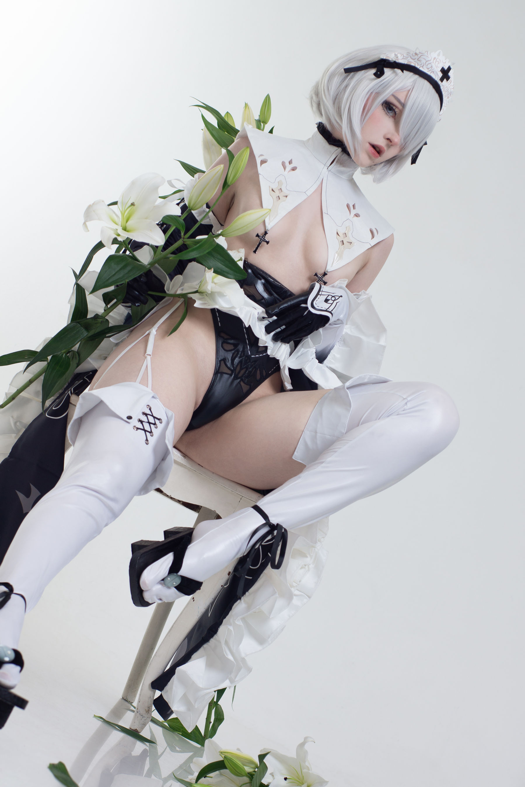 Candy Ball - Maid 2B