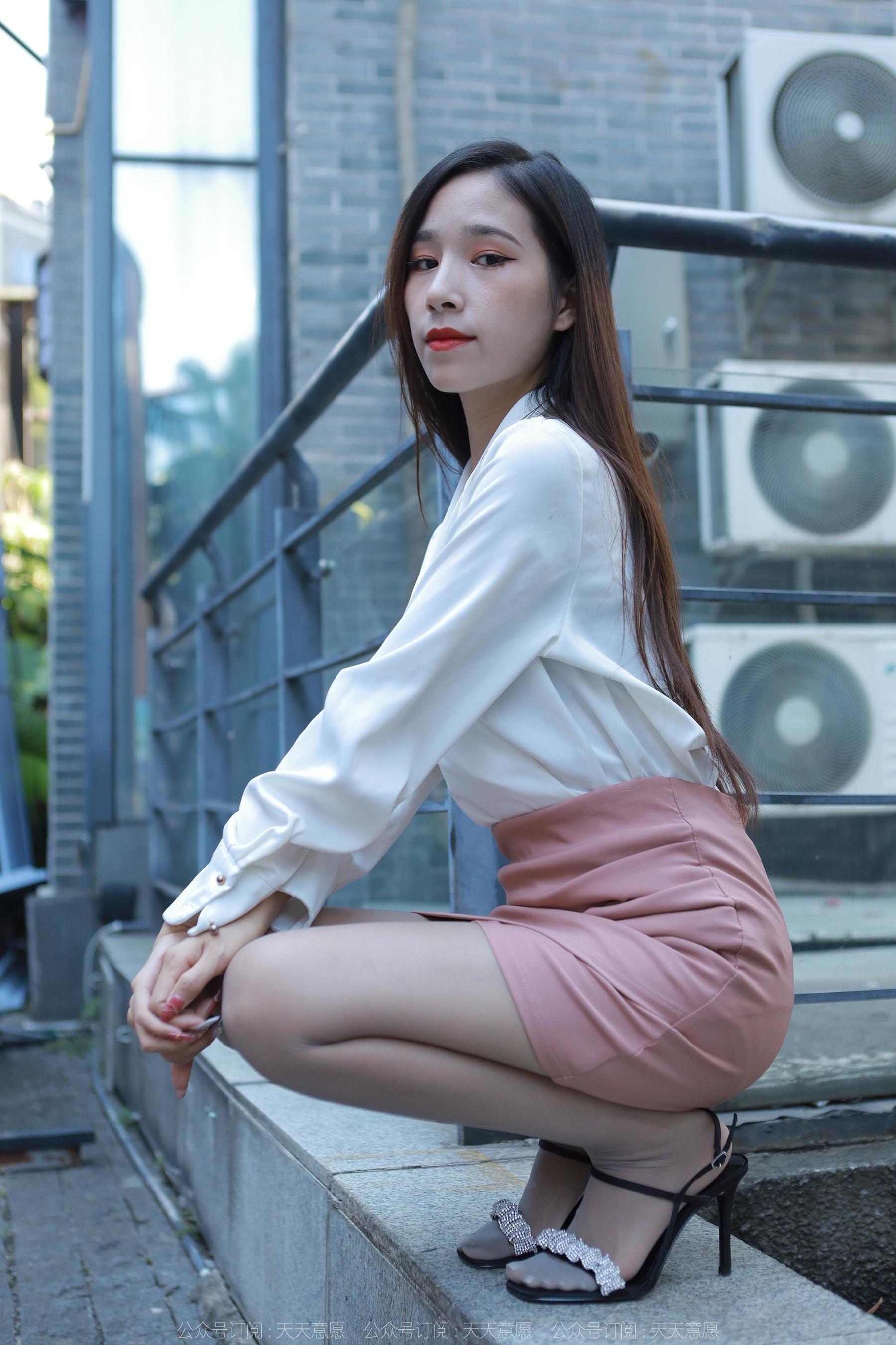 IESS异思趣向 - 模特：美子 《街角的爱人》