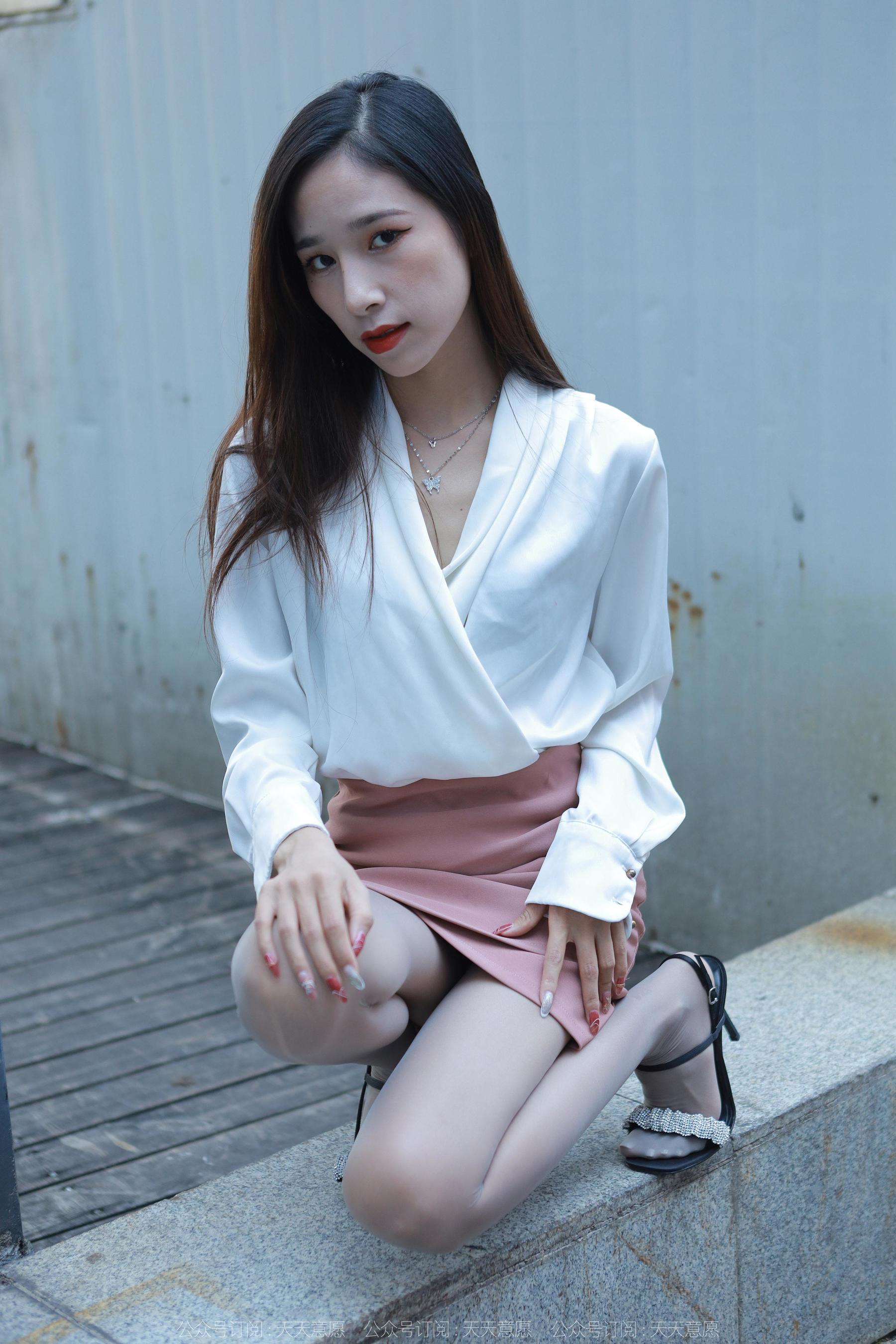IESS异思趣向 - 模特：美子 《街角的爱人》