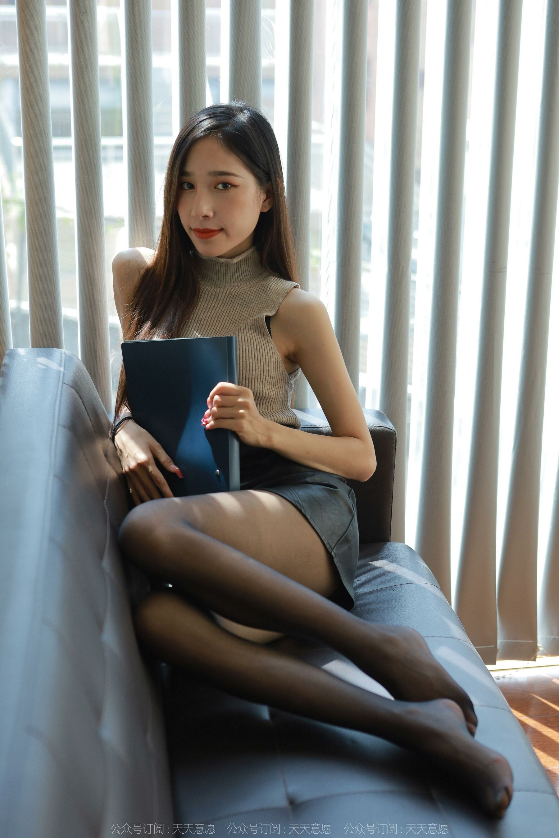 IESS异思趣向 - 模特：美子 《文件夹的秘密》