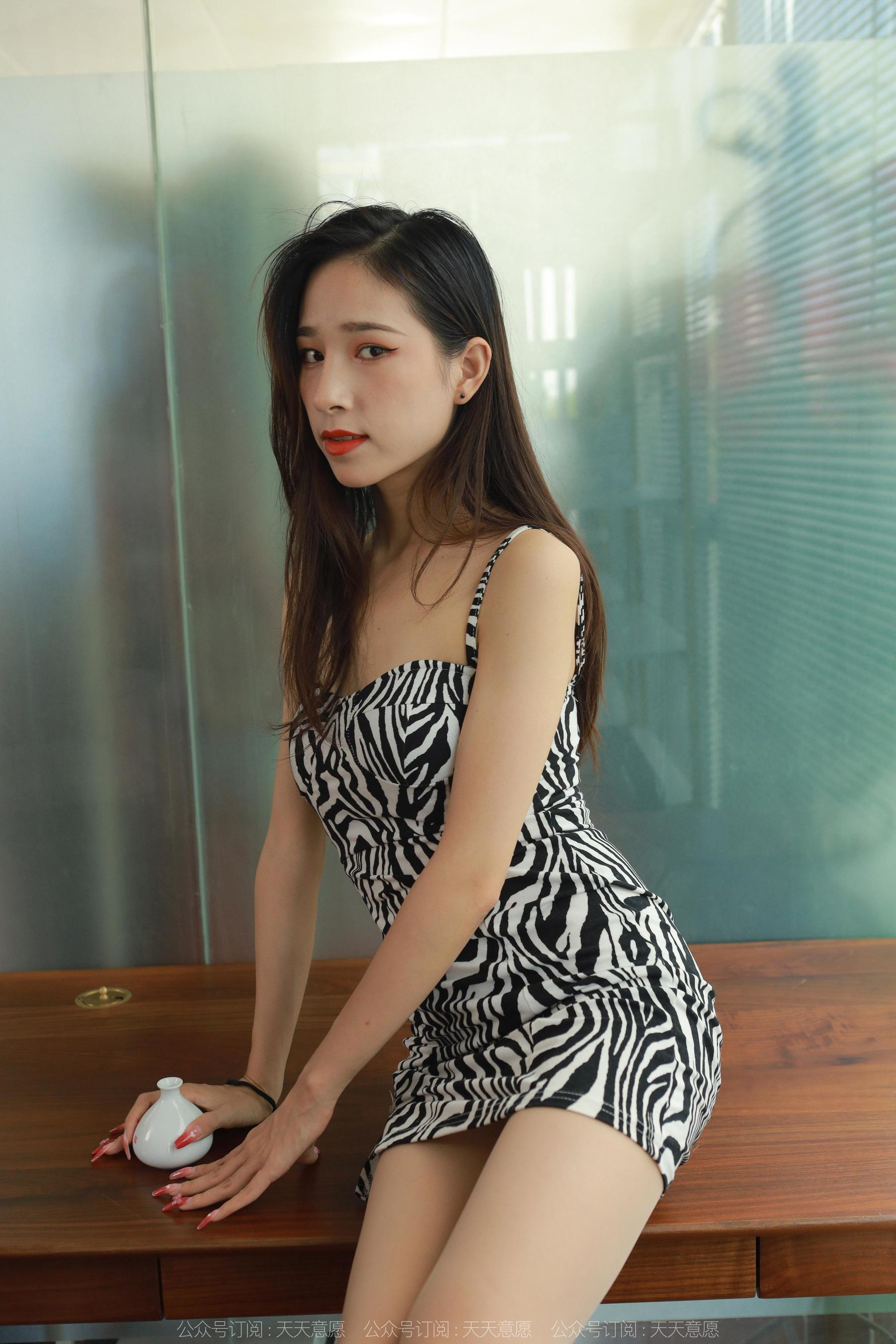 IESS异思趣向 - 模特：美子 《众享丝滑》