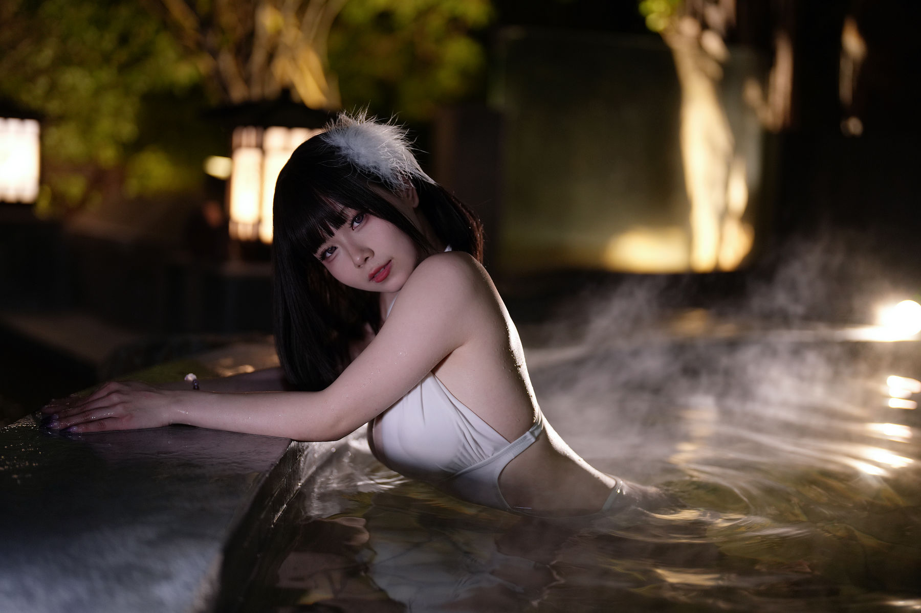 末夜787 - 白色泳装