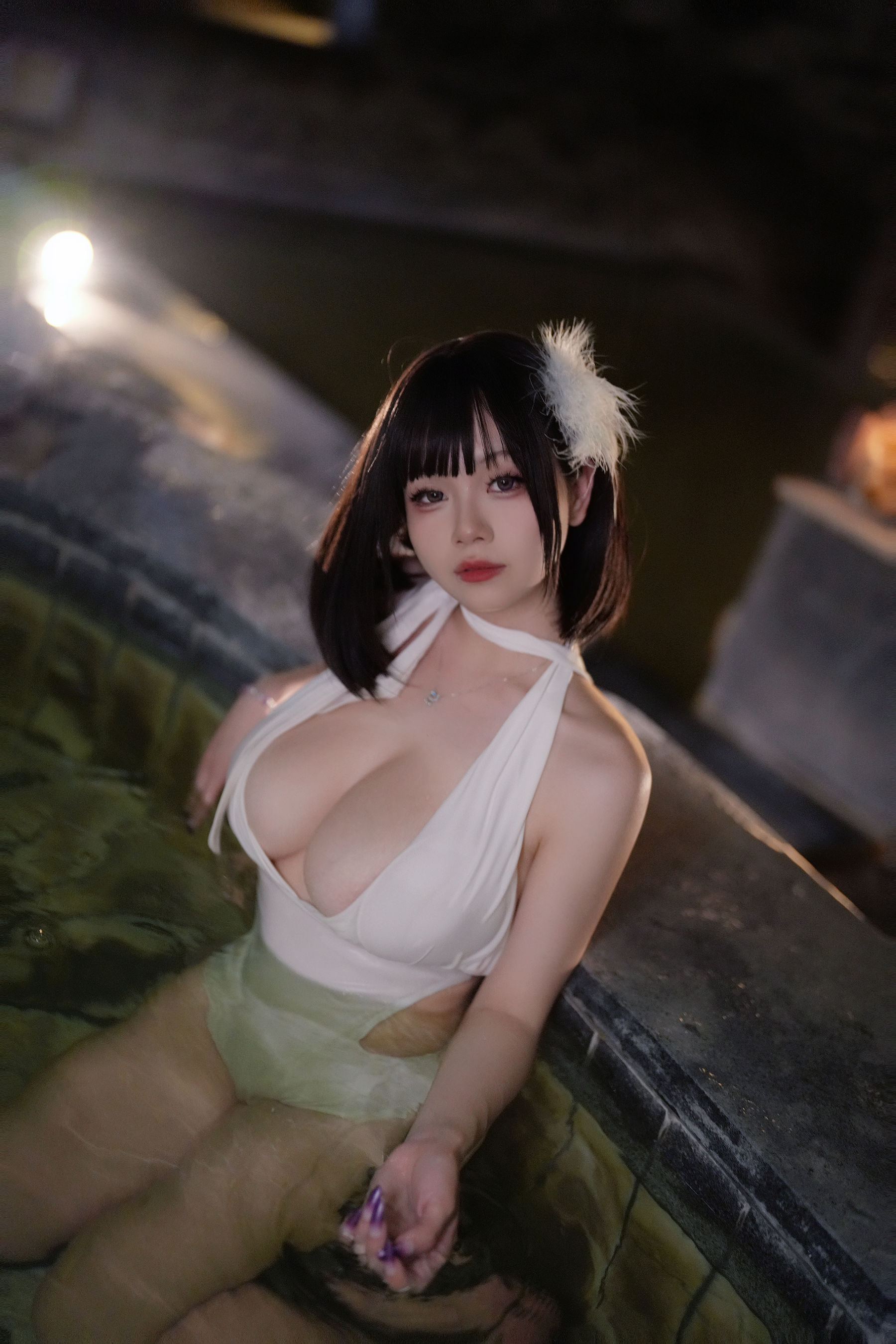 末夜787 - 白色泳装