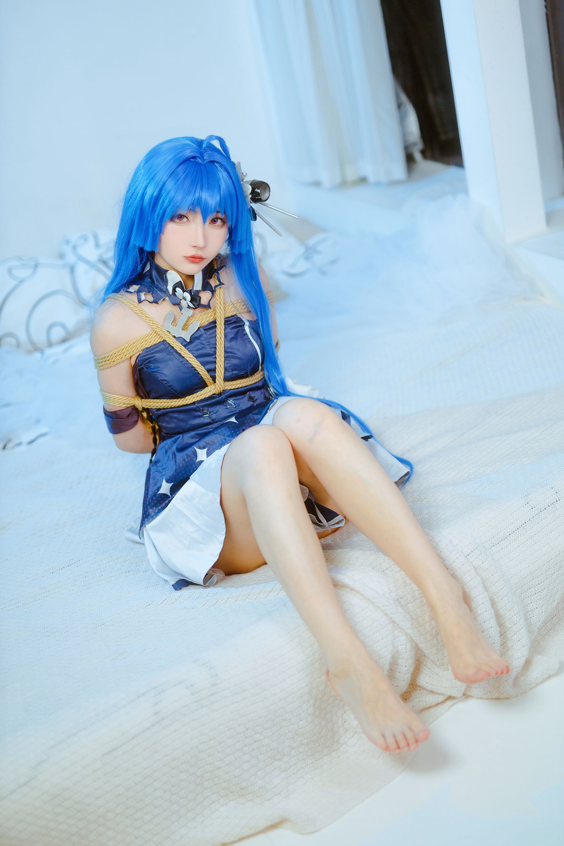 是三不是世w - Nikke胜利女神 海伦娜捆绑