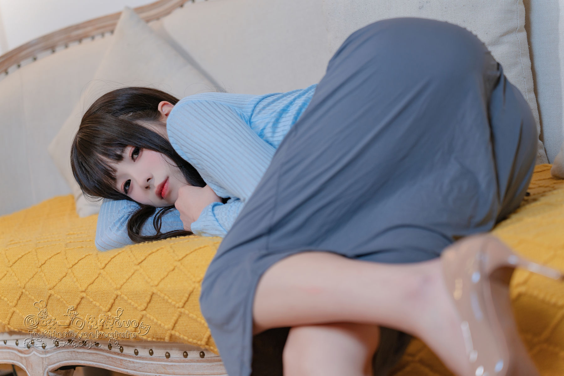咬一口兔娘 - 吉他妹妹