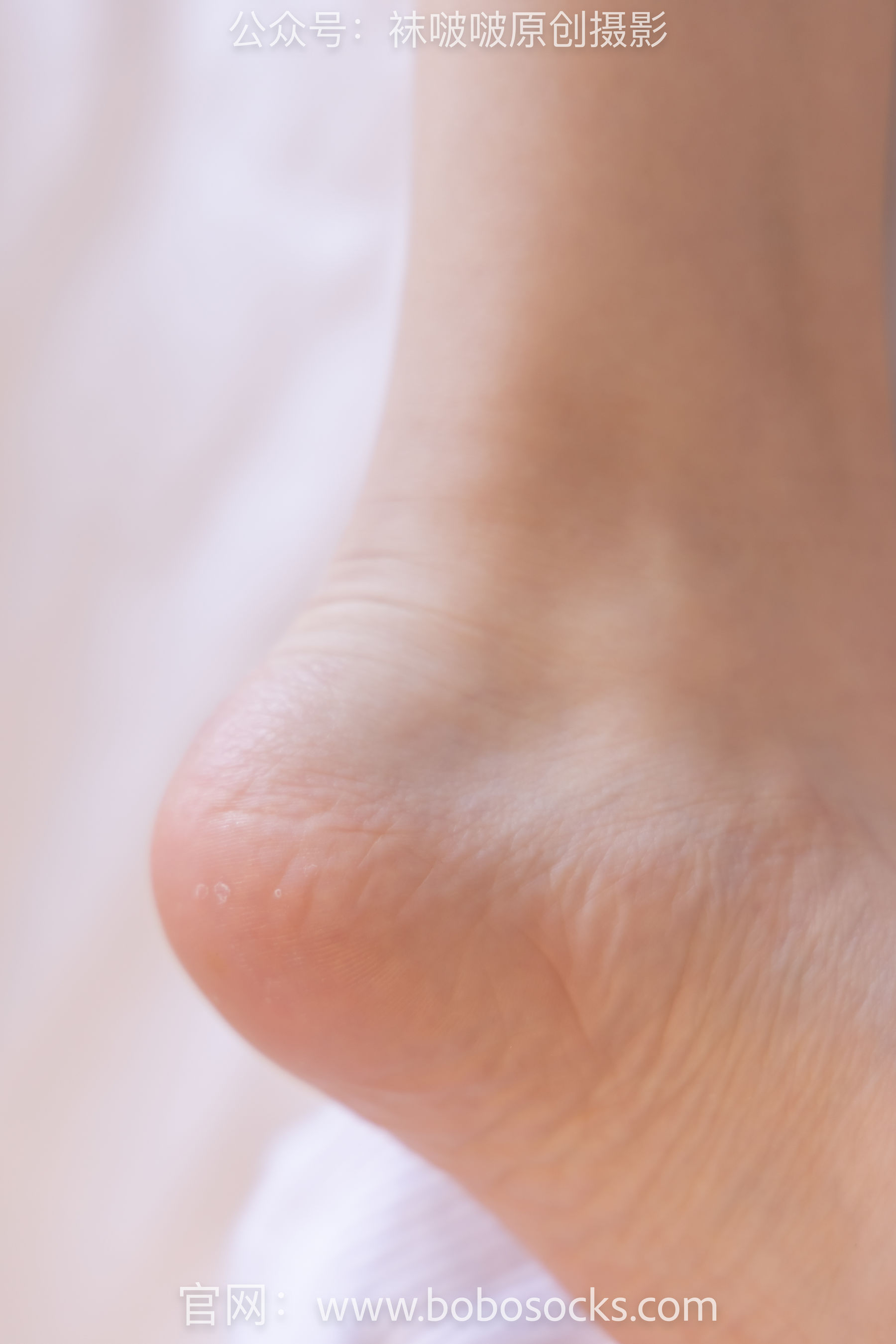 BoBoSocks袜啵啵 No.136 小甜豆-高跟长靴、白棉袜、裸足