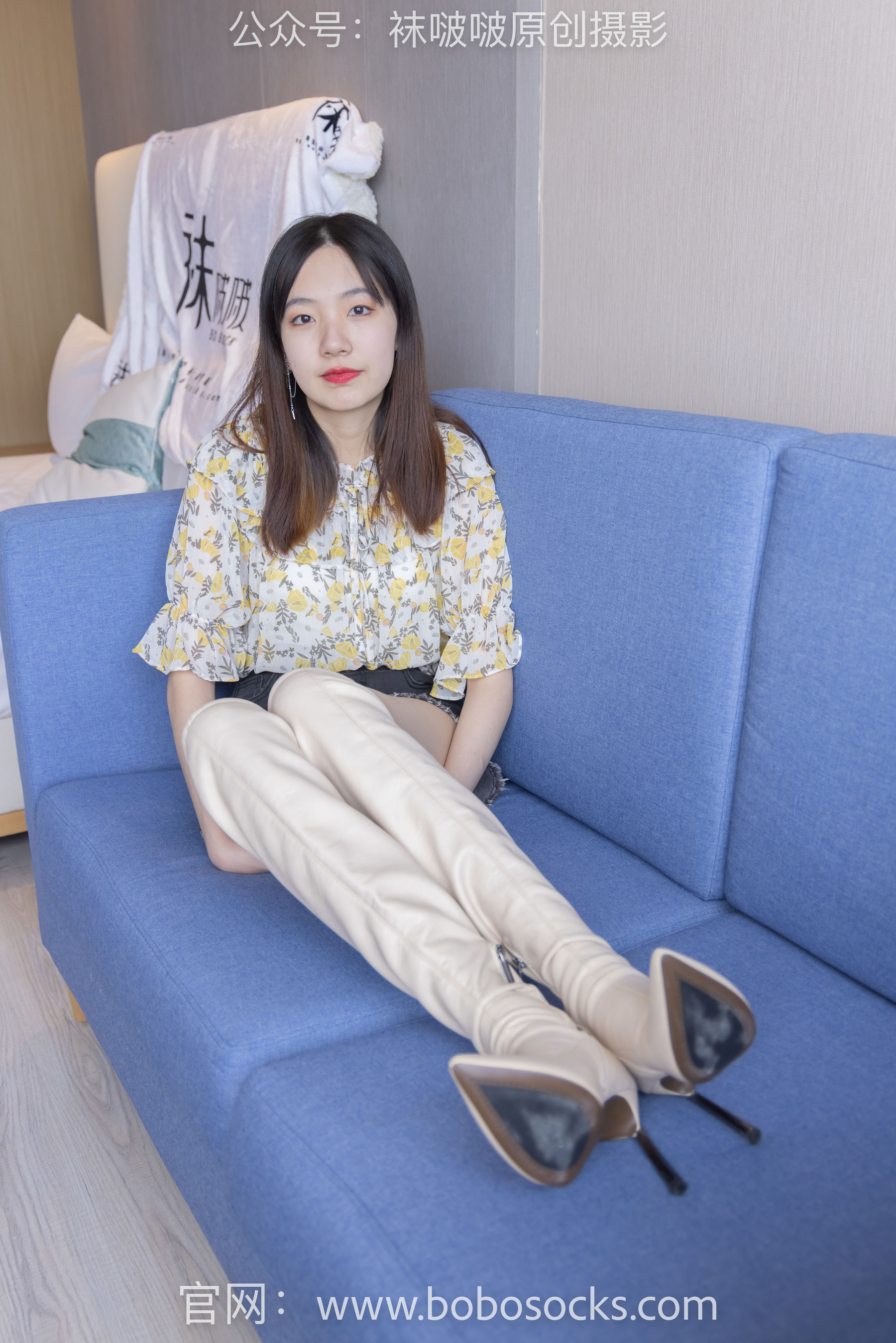 BoBoSocks袜啵啵 No.136 小甜豆-高跟长靴、白棉袜、裸足