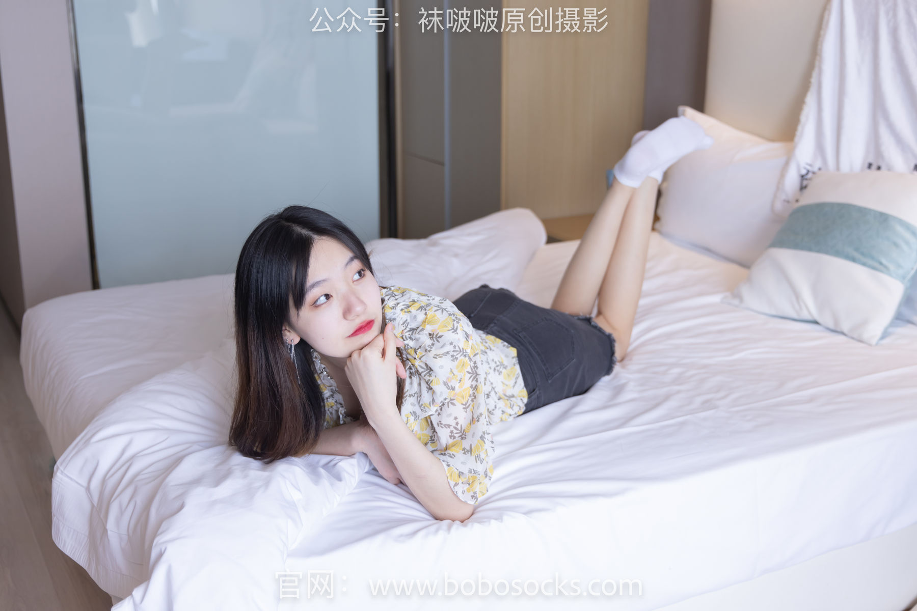 BoBoSocks袜啵啵 No.136 小甜豆-高跟长靴、白棉袜、裸足