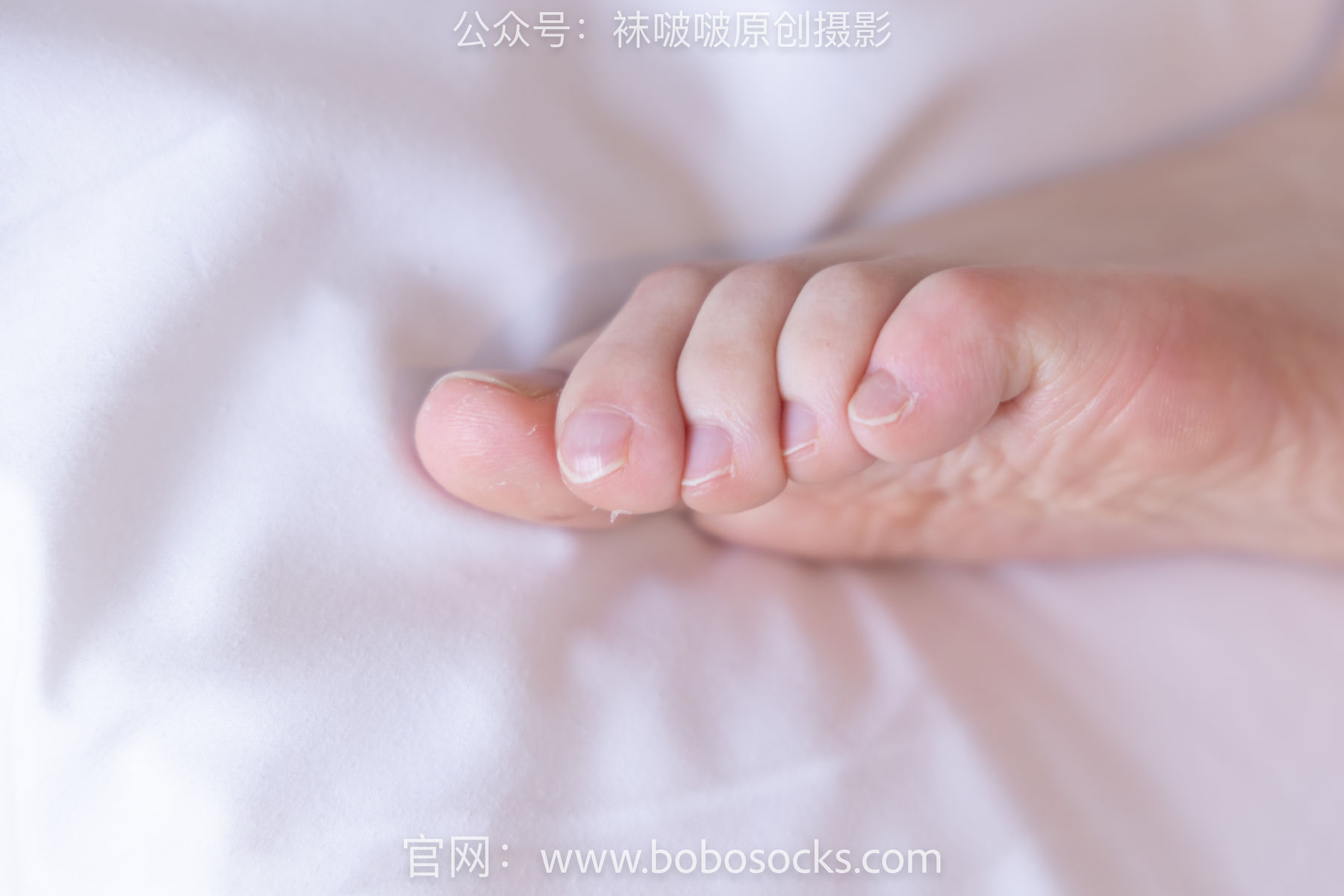 BoBoSocks袜啵啵 No.136 小甜豆-高跟长靴、白棉袜、裸足