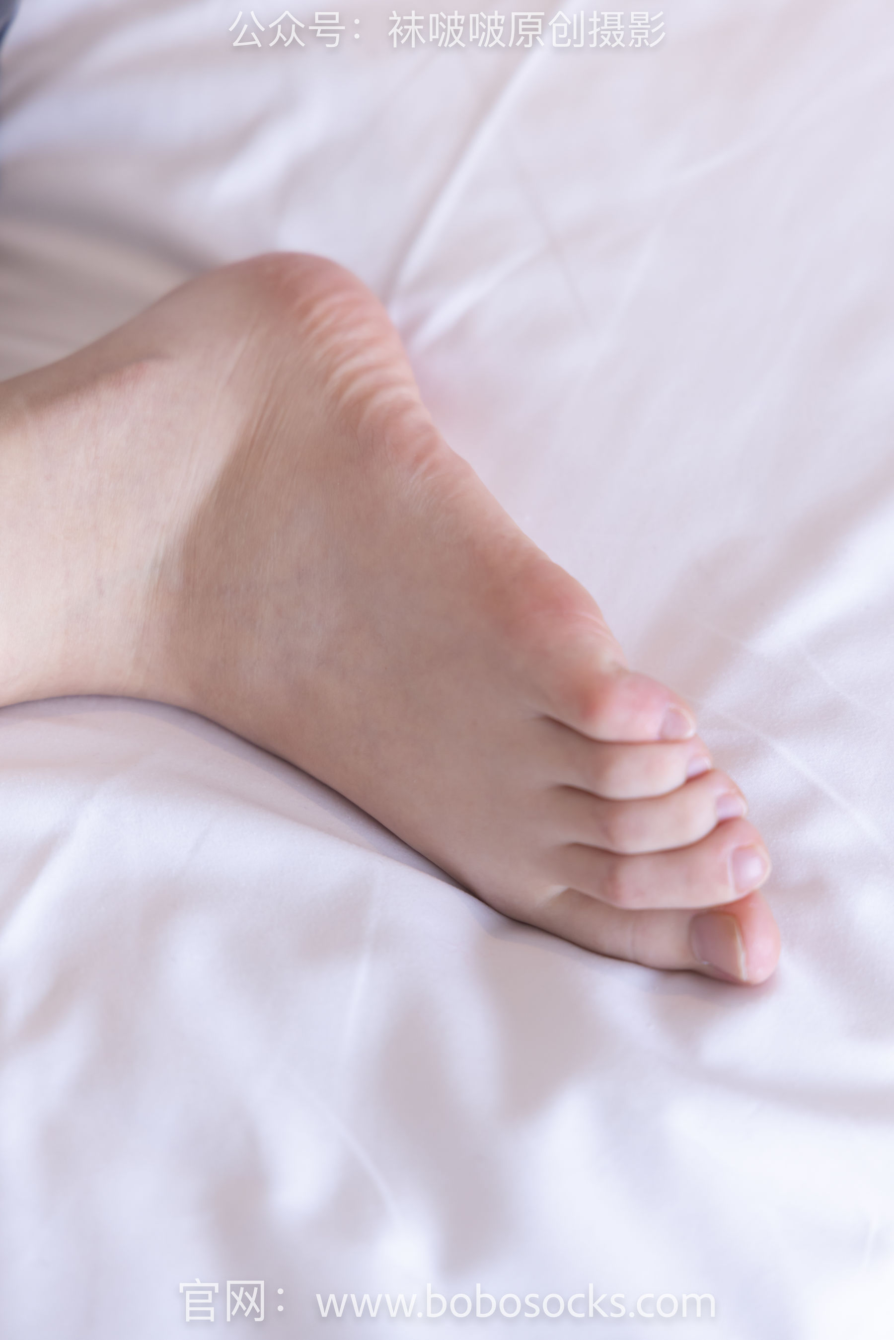 BoBoSocks袜啵啵 No.136 小甜豆-高跟长靴、白棉袜、裸足