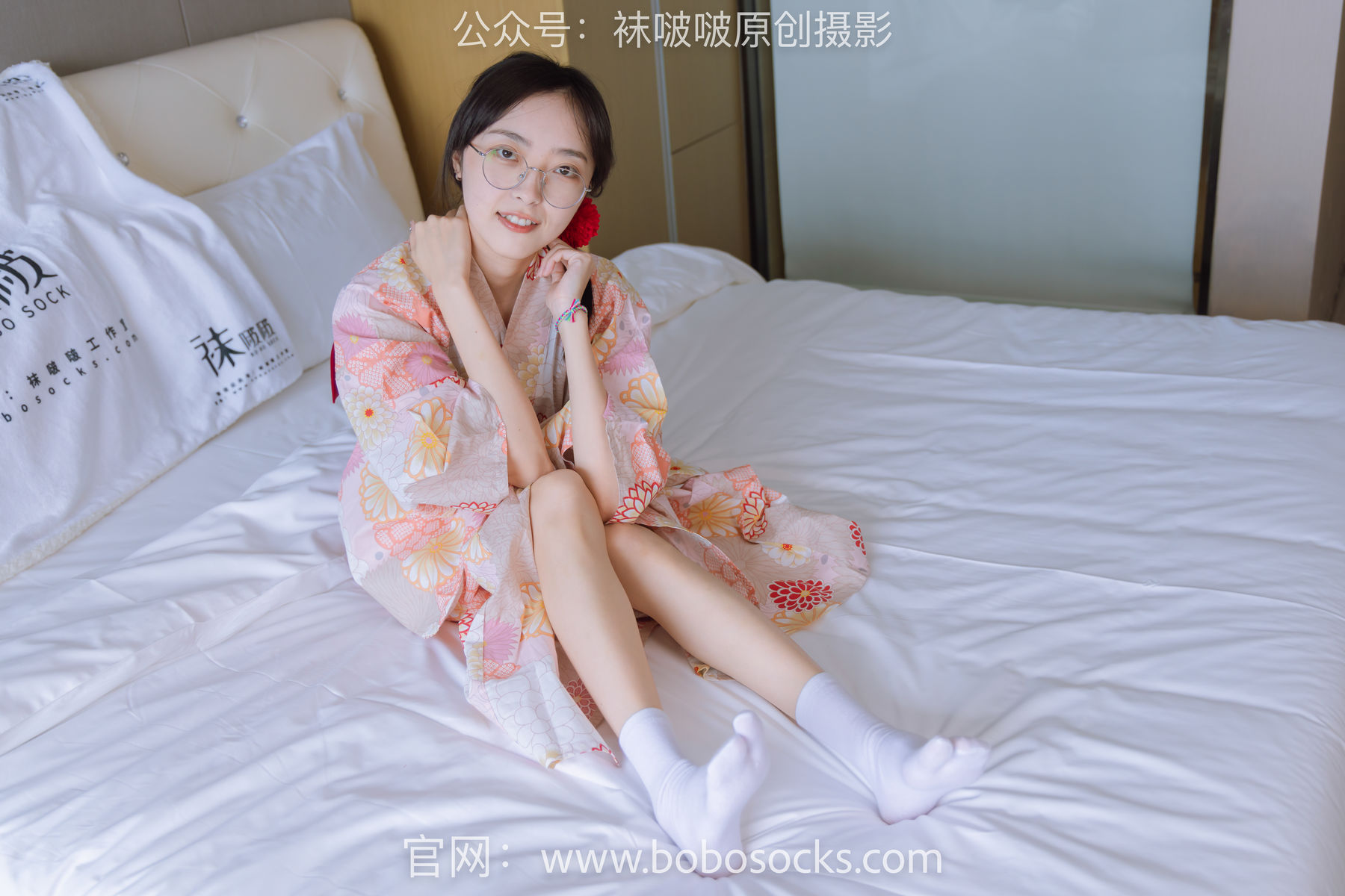BoBoSocks袜啵啵 No.137 稚予-木屐、分指白棉袜、裸足、和风浴衣