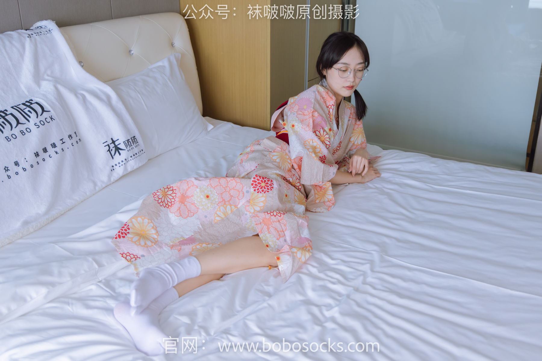 BoBoSocks袜啵啵 No.137 稚予-木屐、分指白棉袜、裸足、和风浴衣