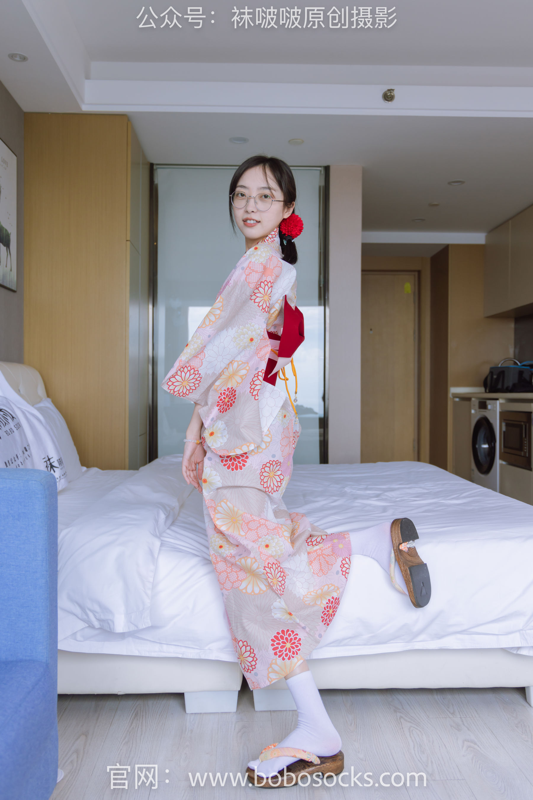 BoBoSocks袜啵啵 No.137 稚予-木屐、分指白棉袜、裸足、和风浴衣