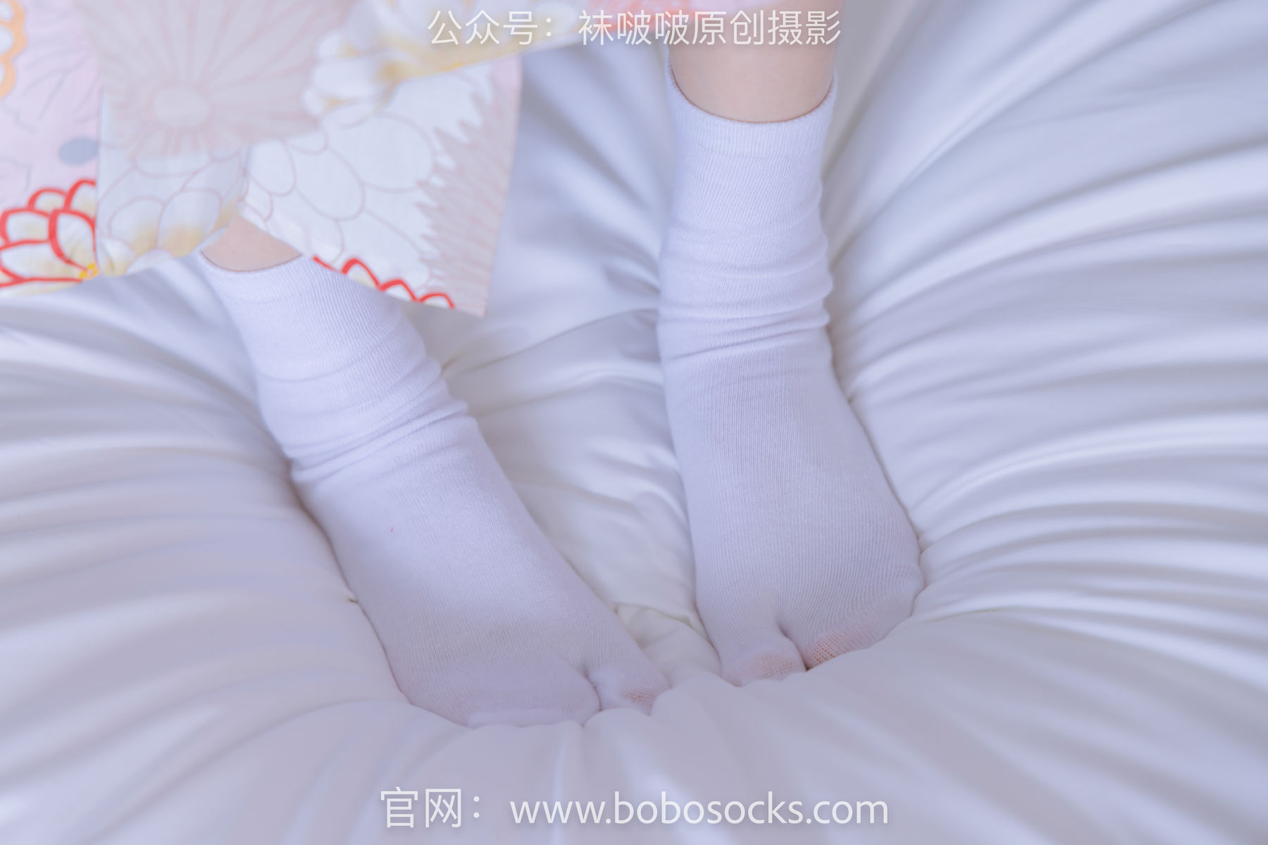 BoBoSocks袜啵啵 No.137 稚予-木屐、分指白棉袜、裸足、和风浴衣