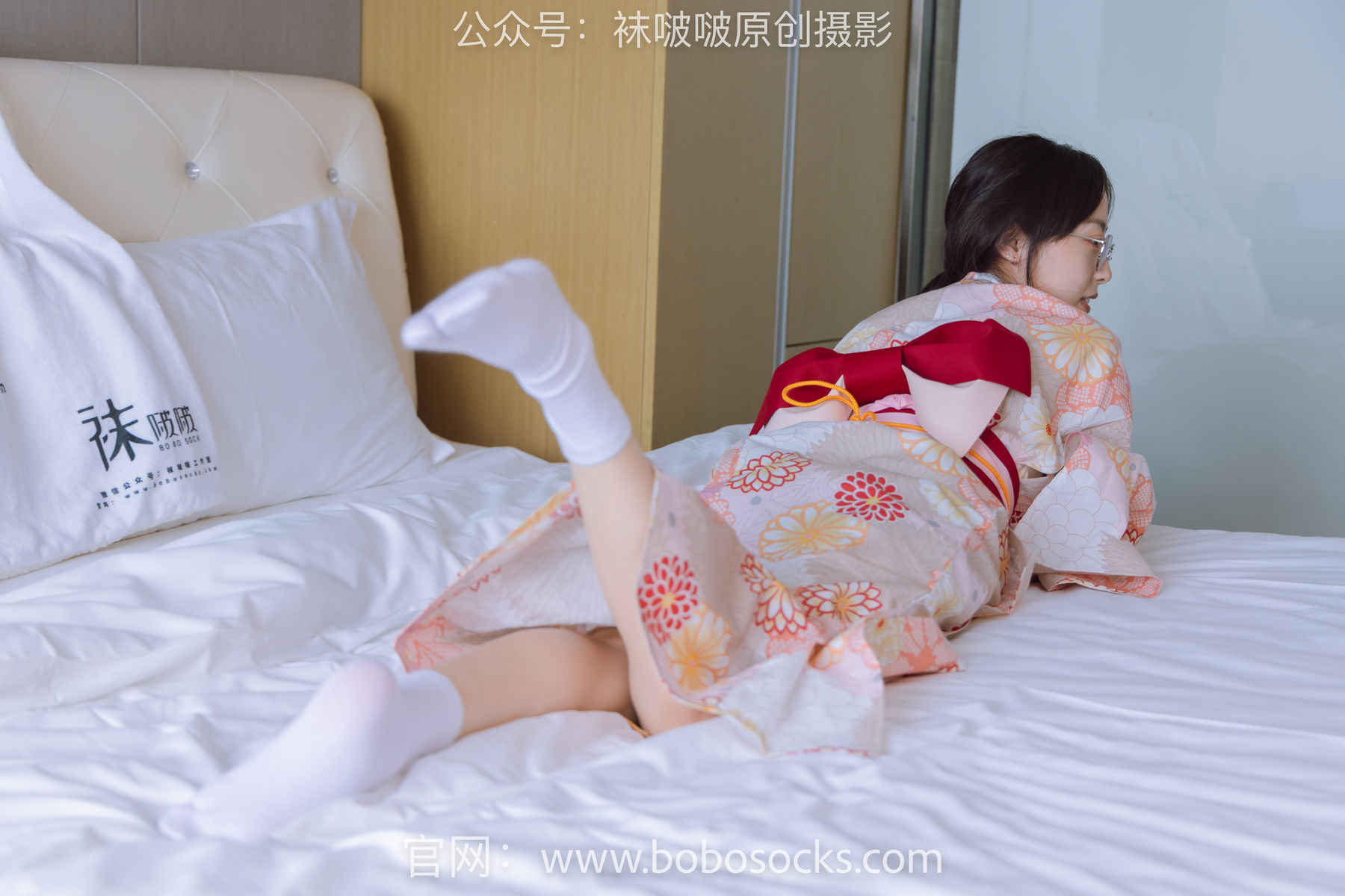 BoBoSocks袜啵啵 No.137 稚予-木屐、分指白棉袜、裸足、和风浴衣