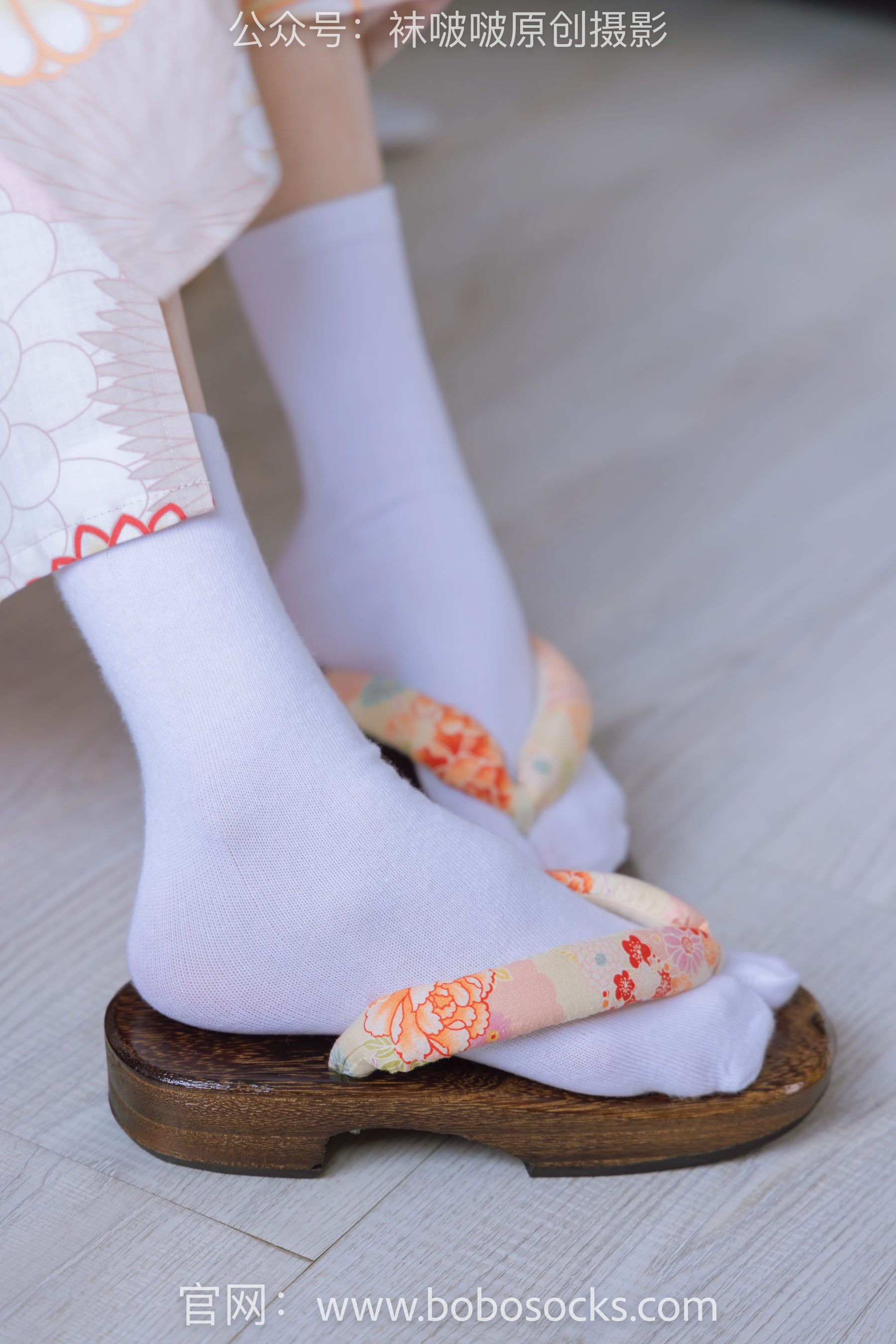 BoBoSocks袜啵啵 No.137 稚予-木屐、分指白棉袜、裸足、和风浴衣