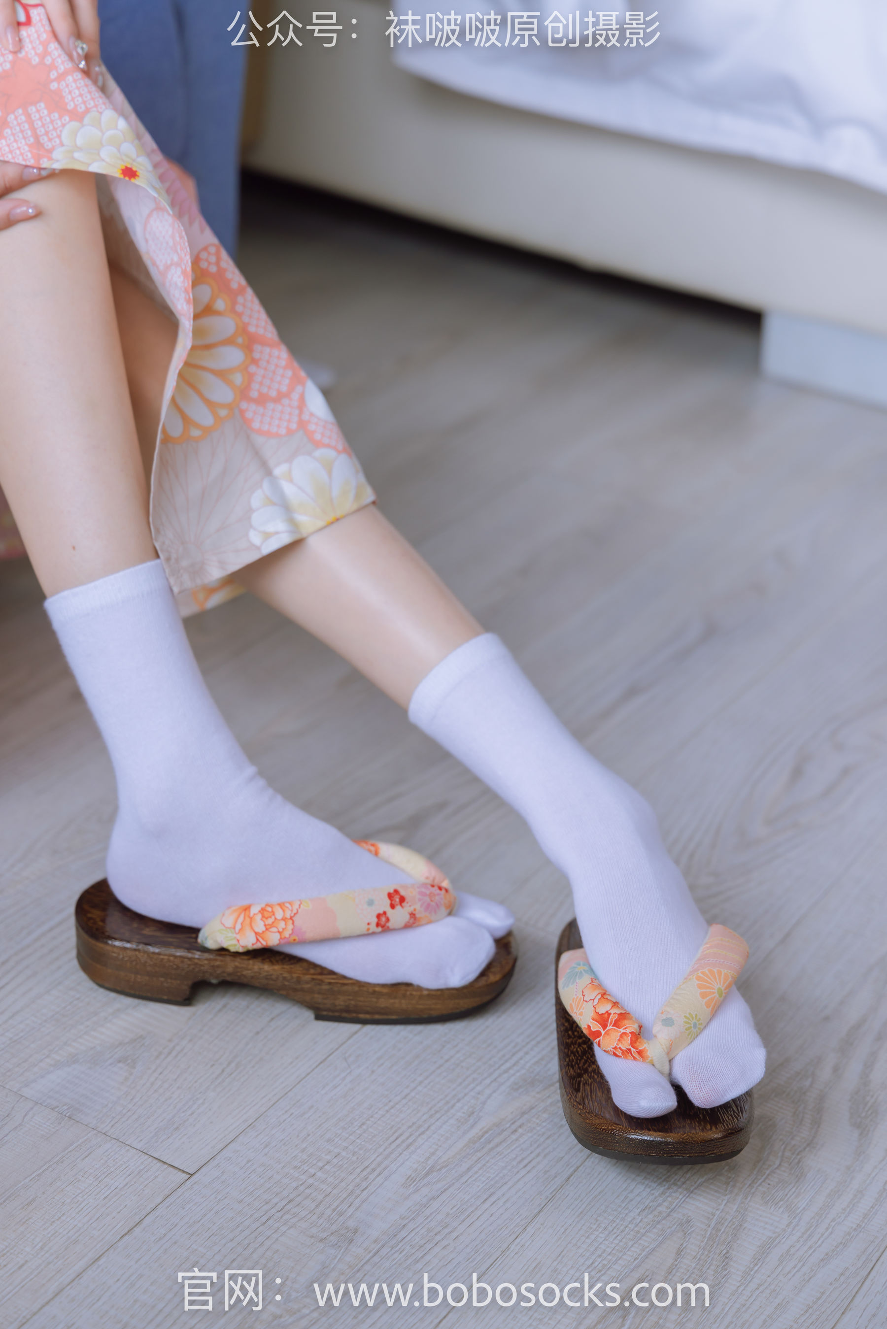 BoBoSocks袜啵啵 No.137 稚予-木屐、分指白棉袜、裸足、和风浴衣