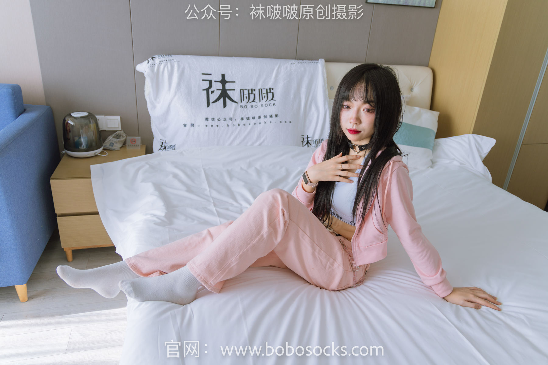 BoBoSocks袜啵啵 No.141 周周-运动鞋、白棉袜、裸足