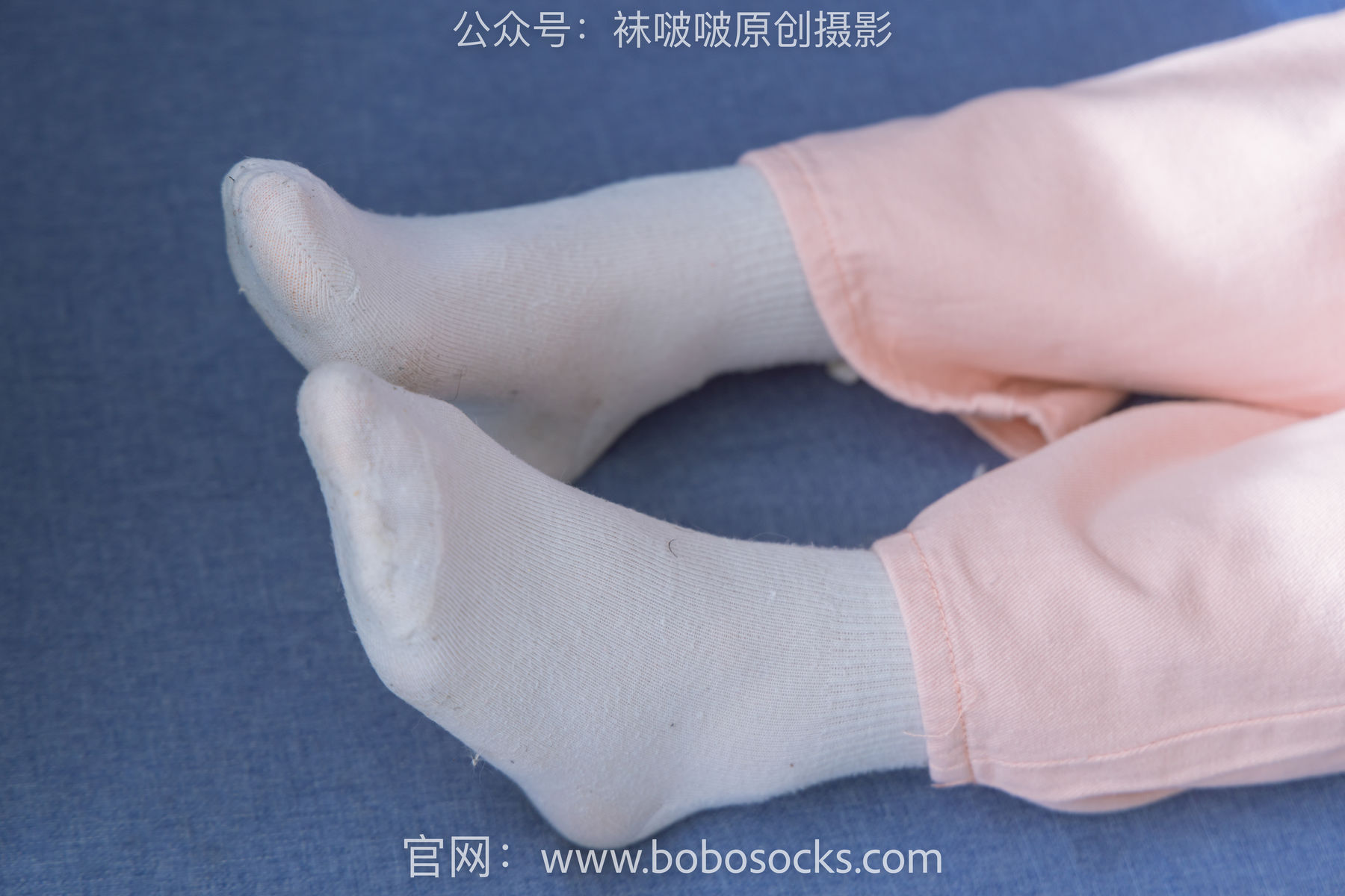 BoBoSocks袜啵啵 No.141 周周-运动鞋、白棉袜、裸足