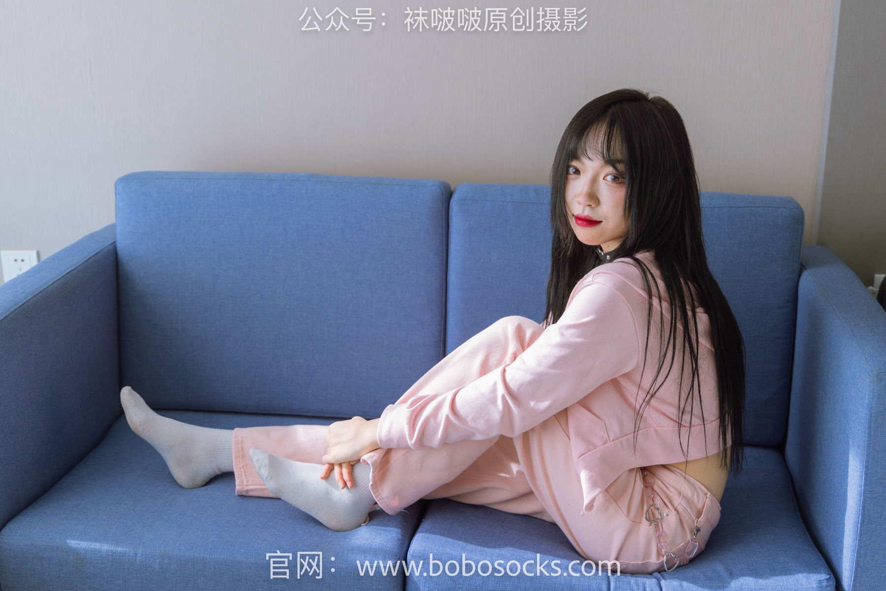 BoBoSocks袜啵啵 No.141 周周-运动鞋、白棉袜、裸足