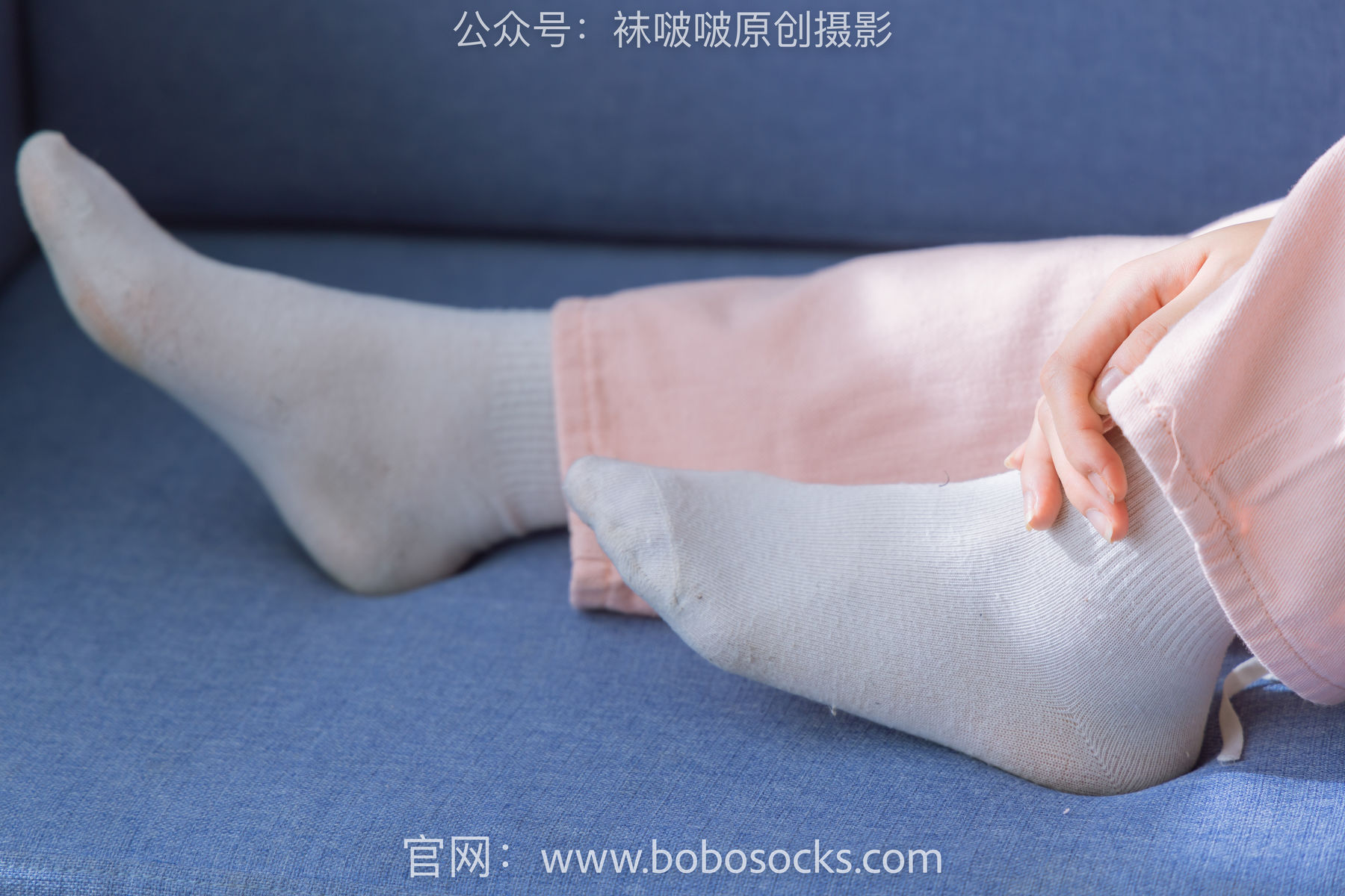 BoBoSocks袜啵啵 No.141 周周-运动鞋、白棉袜、裸足
