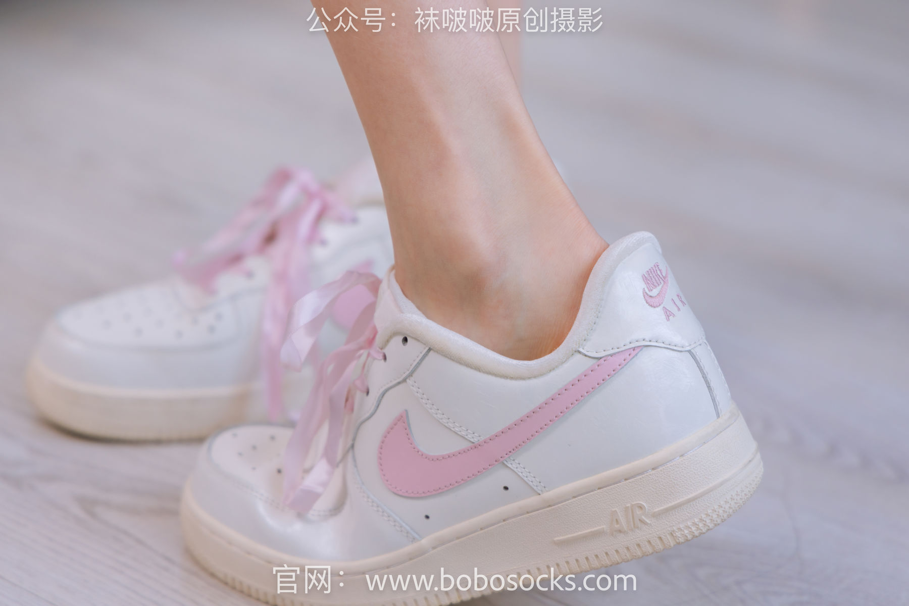 BoBoSocks袜啵啵 No.147 稚予-空军一号板鞋、白棉袜、体操服