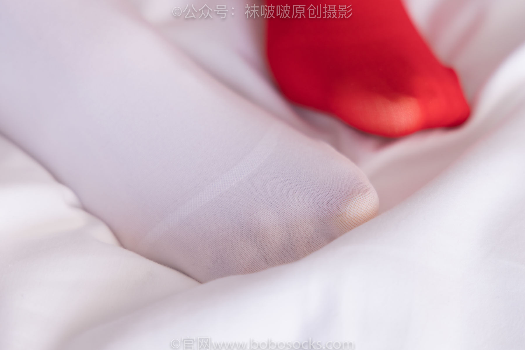 BoBoSocks袜啵啵 No.152 稚予-圣诞服、帆布鞋、厚白丝、厚红丝