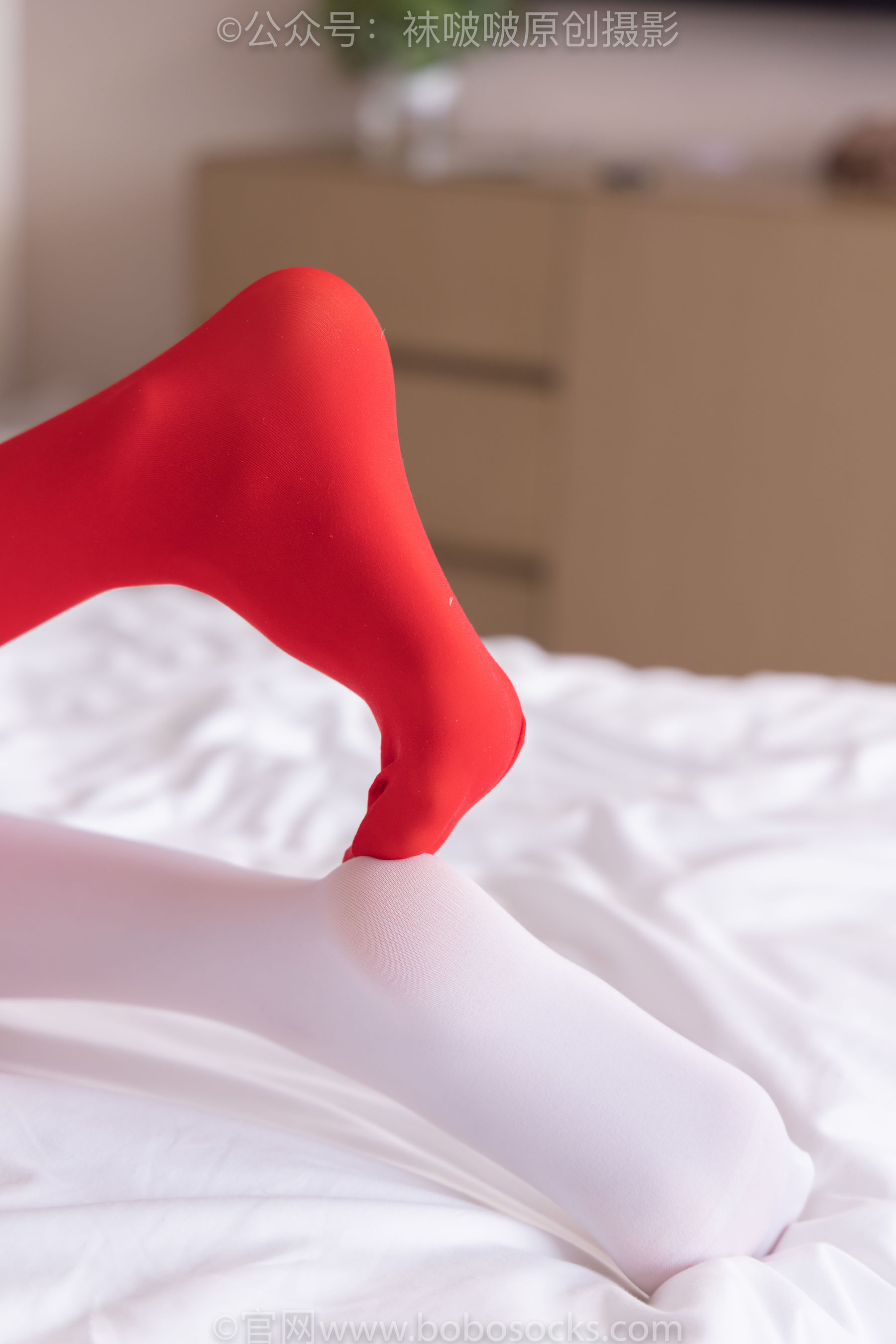 BoBoSocks袜啵啵 No.152 稚予-圣诞服、帆布鞋、厚白丝、厚红丝