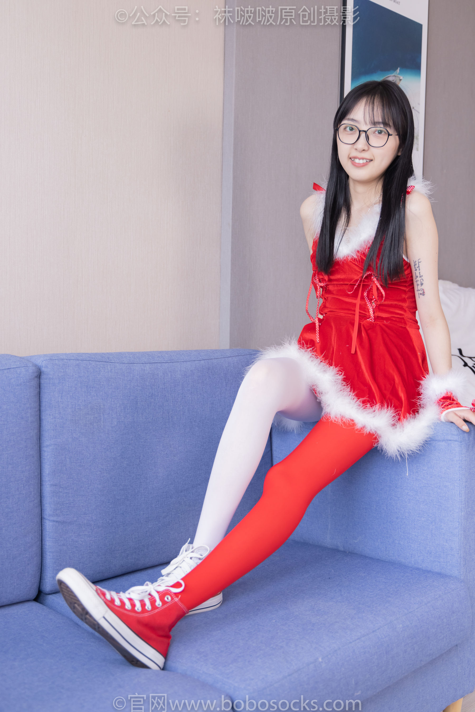 BoBoSocks袜啵啵 No.152 稚予-圣诞服、帆布鞋、厚白丝、厚红丝