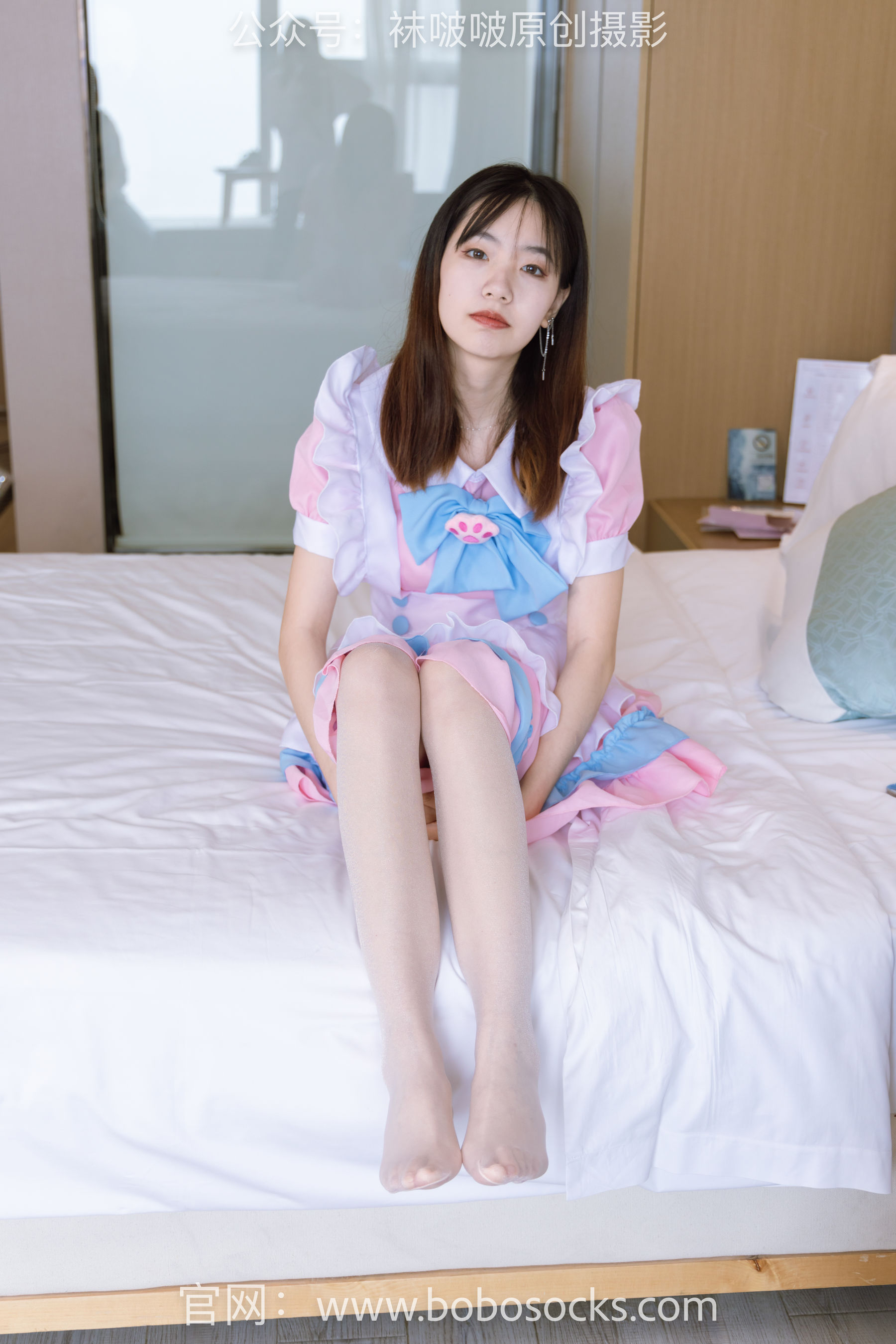 BoBoSocks袜啵啵 No.154 小甜豆-两双高跟鞋、珠光白丝、女仆装