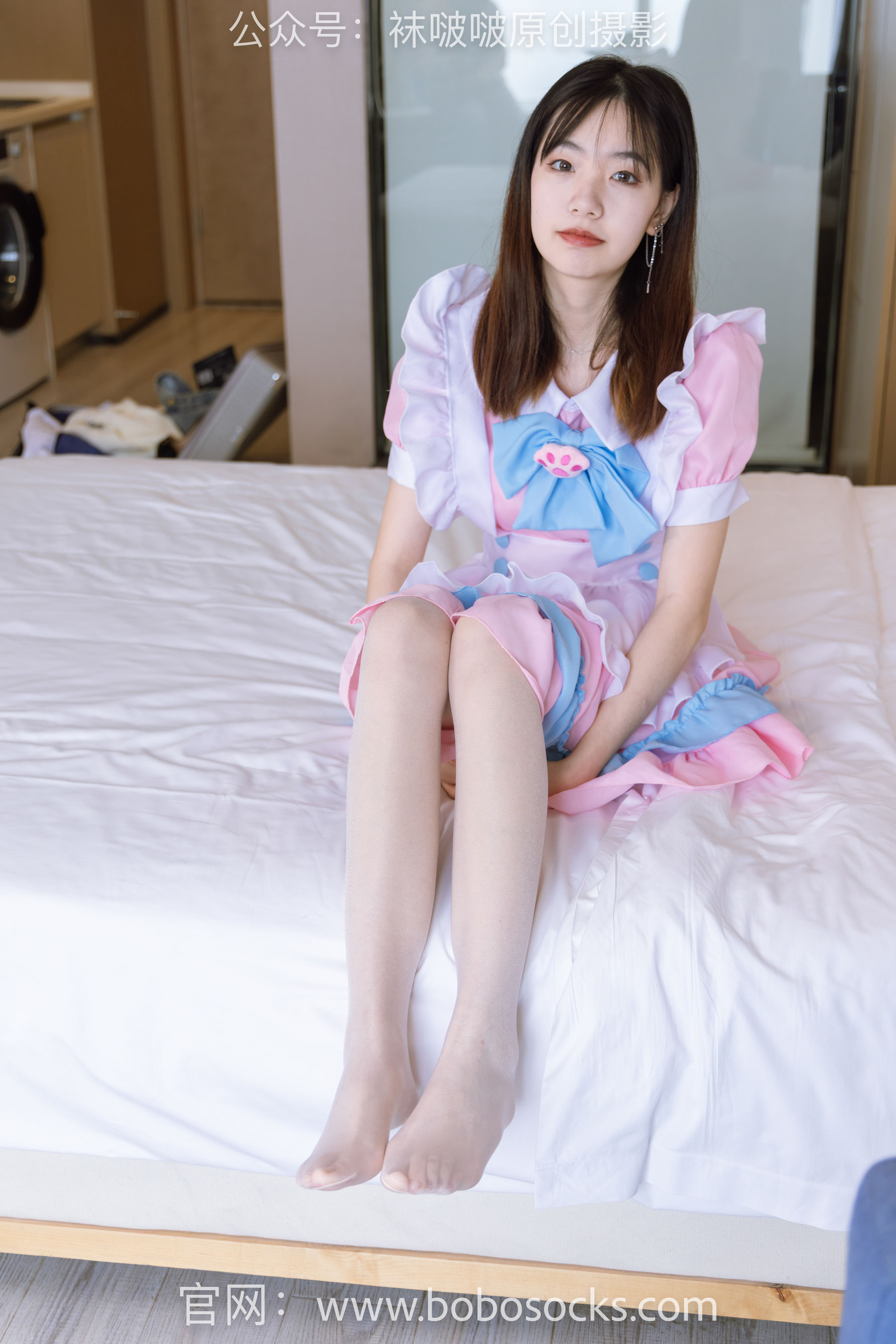 BoBoSocks袜啵啵 No.154 小甜豆-两双高跟鞋、珠光白丝、女仆装