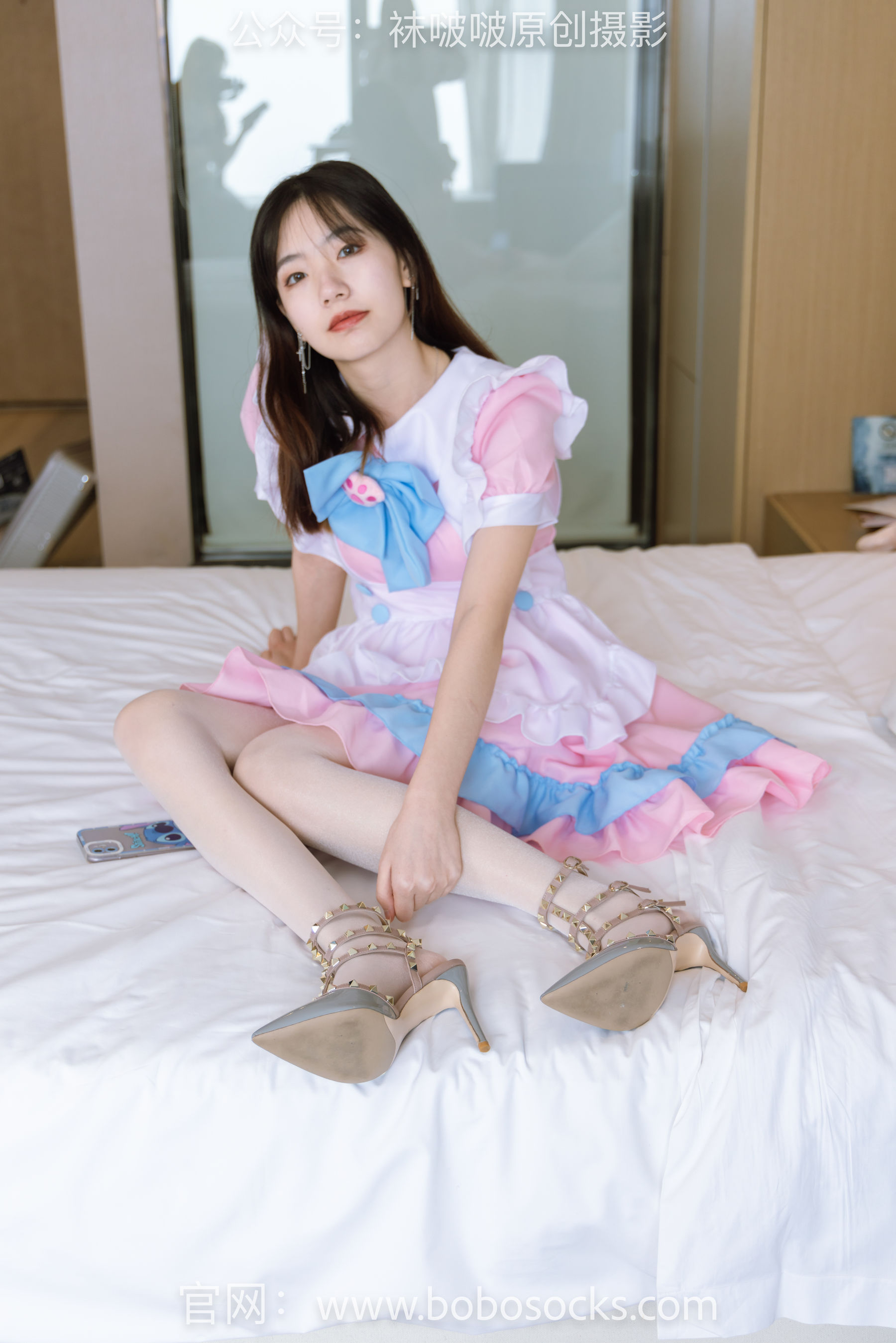 BoBoSocks袜啵啵 No.154 小甜豆-两双高跟鞋、珠光白丝、女仆装