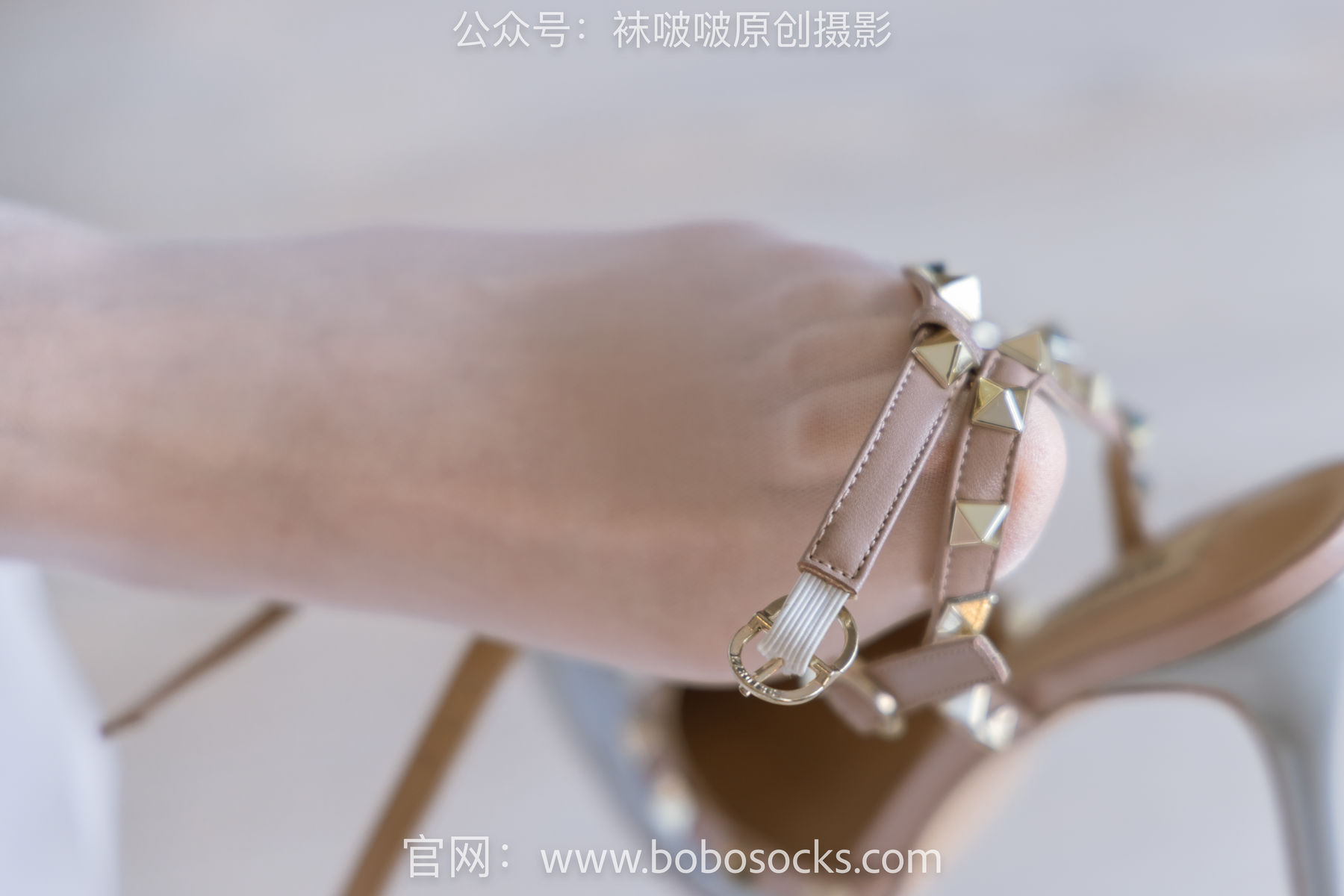 BoBoSocks袜啵啵 No.154 小甜豆-两双高跟鞋、珠光白丝、女仆装
