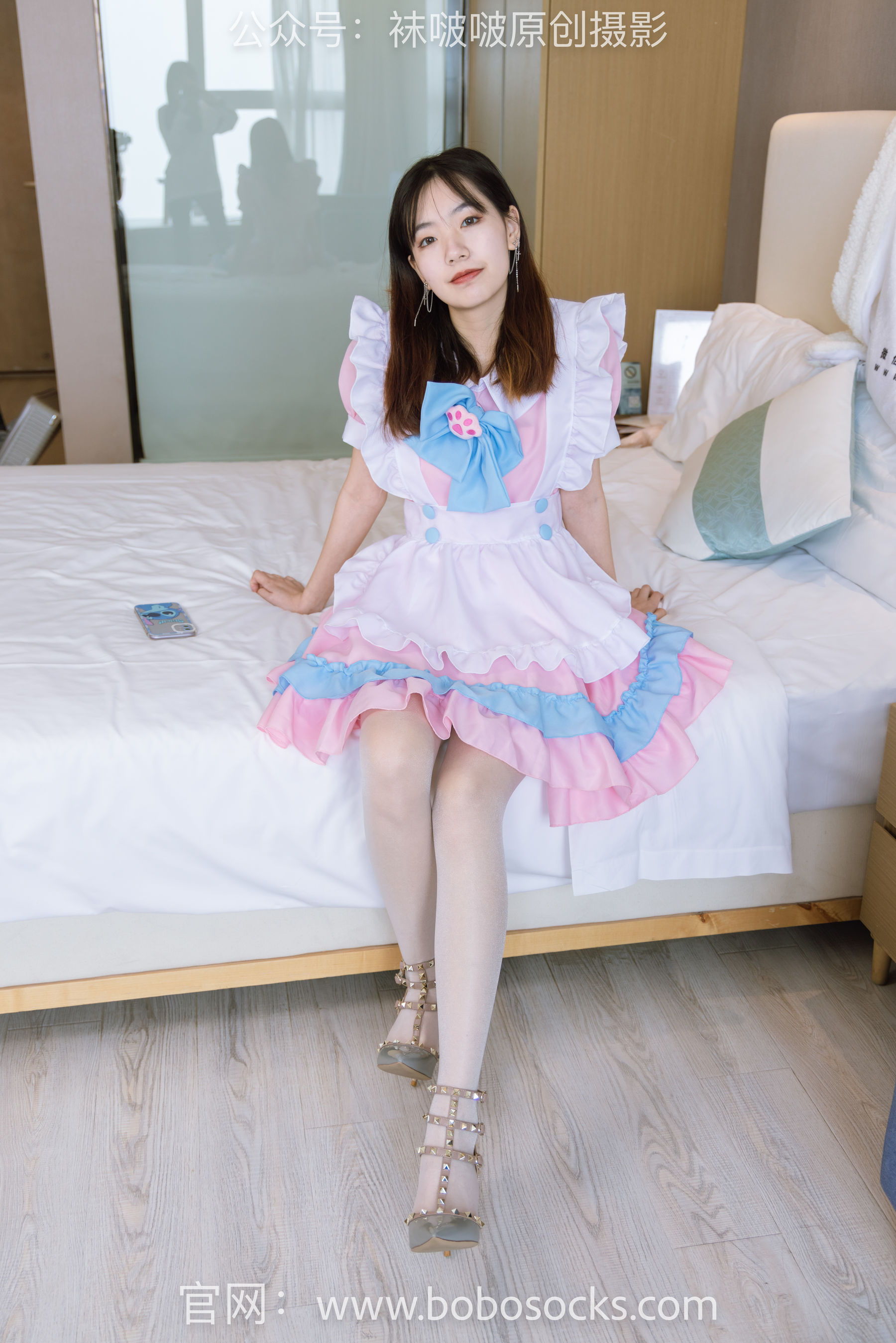 BoBoSocks袜啵啵 No.154 小甜豆-两双高跟鞋、珠光白丝、女仆装