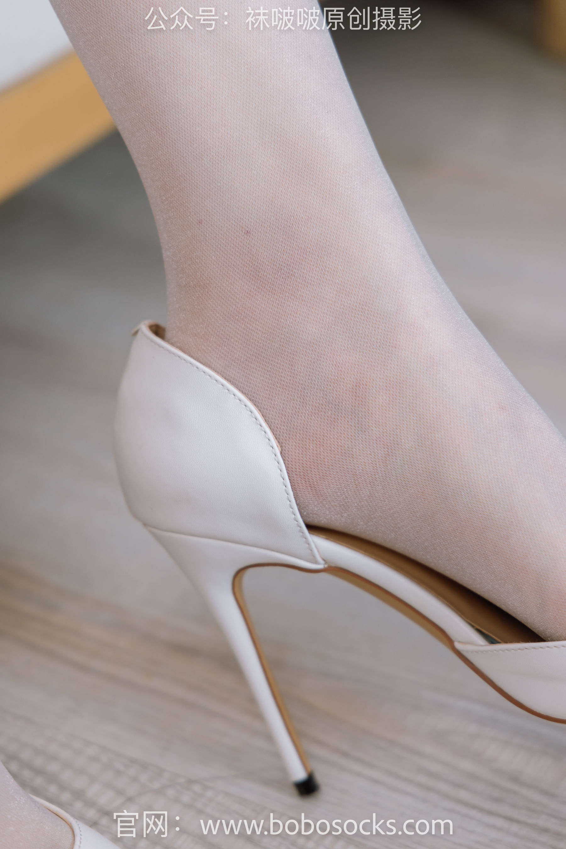 BoBoSocks袜啵啵 No.154 小甜豆-两双高跟鞋、珠光白丝、女仆装